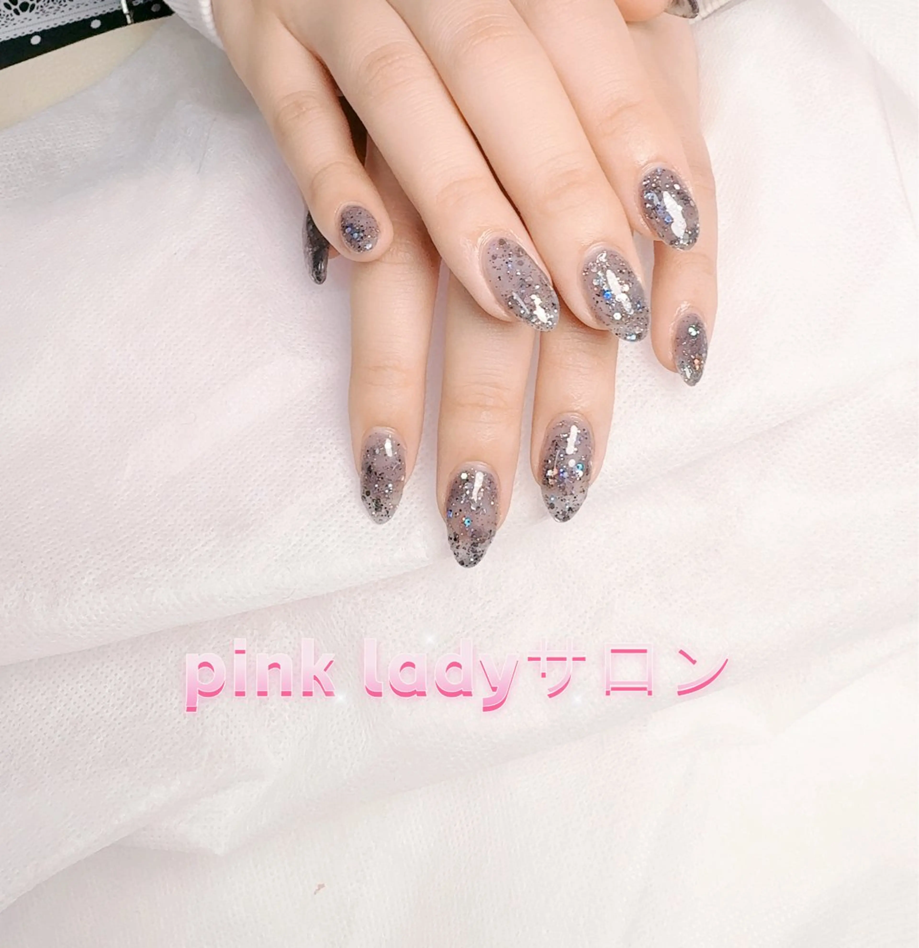 ネイル pink ladyサロン所属・べ にのネイルデザイン