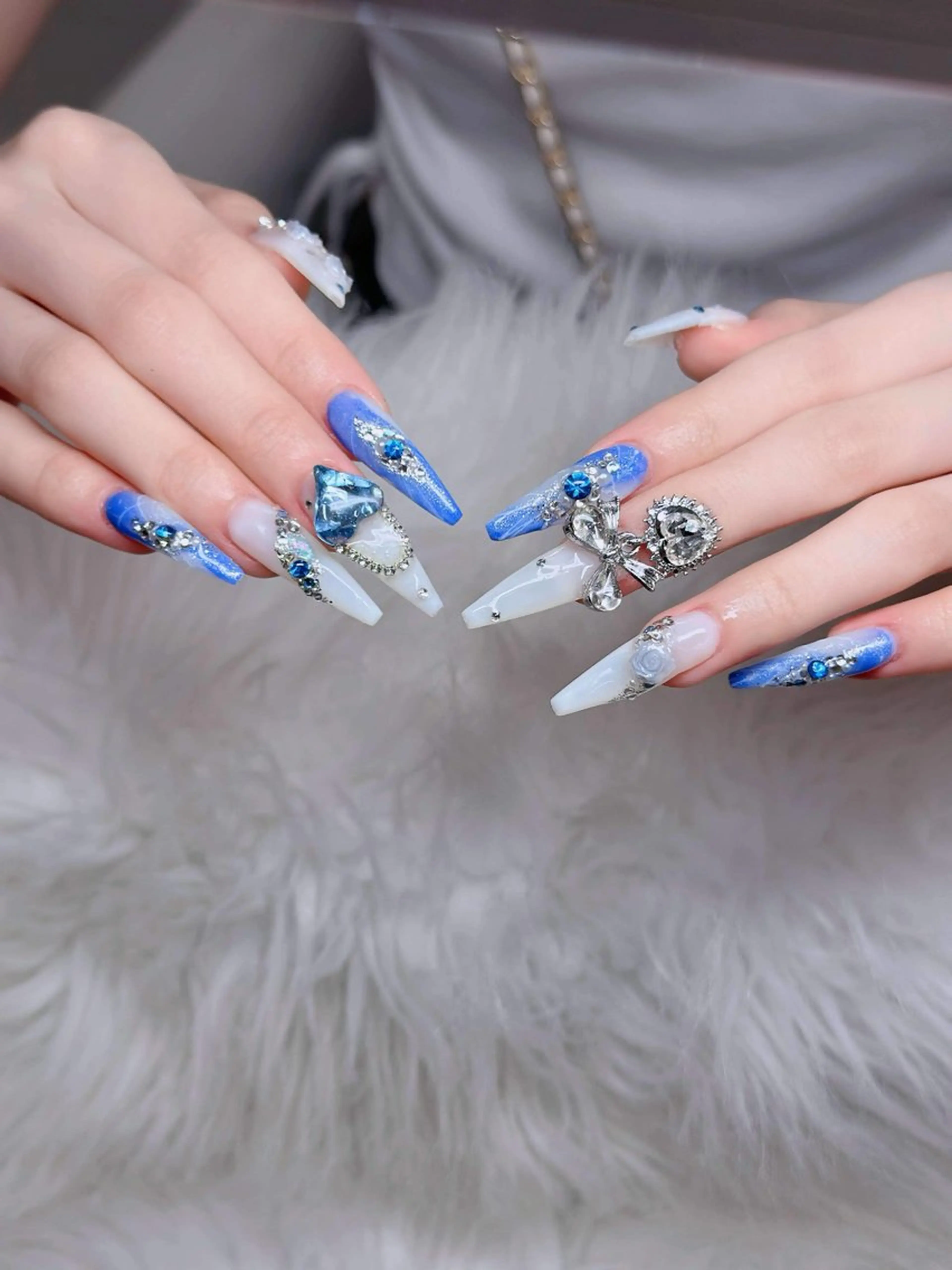 ネイル ジェルネイル 韓国ネイル マグネットネイル ネイルチップ 冬ネイル ハンドネイル Lenie Nailのネイルデザイン