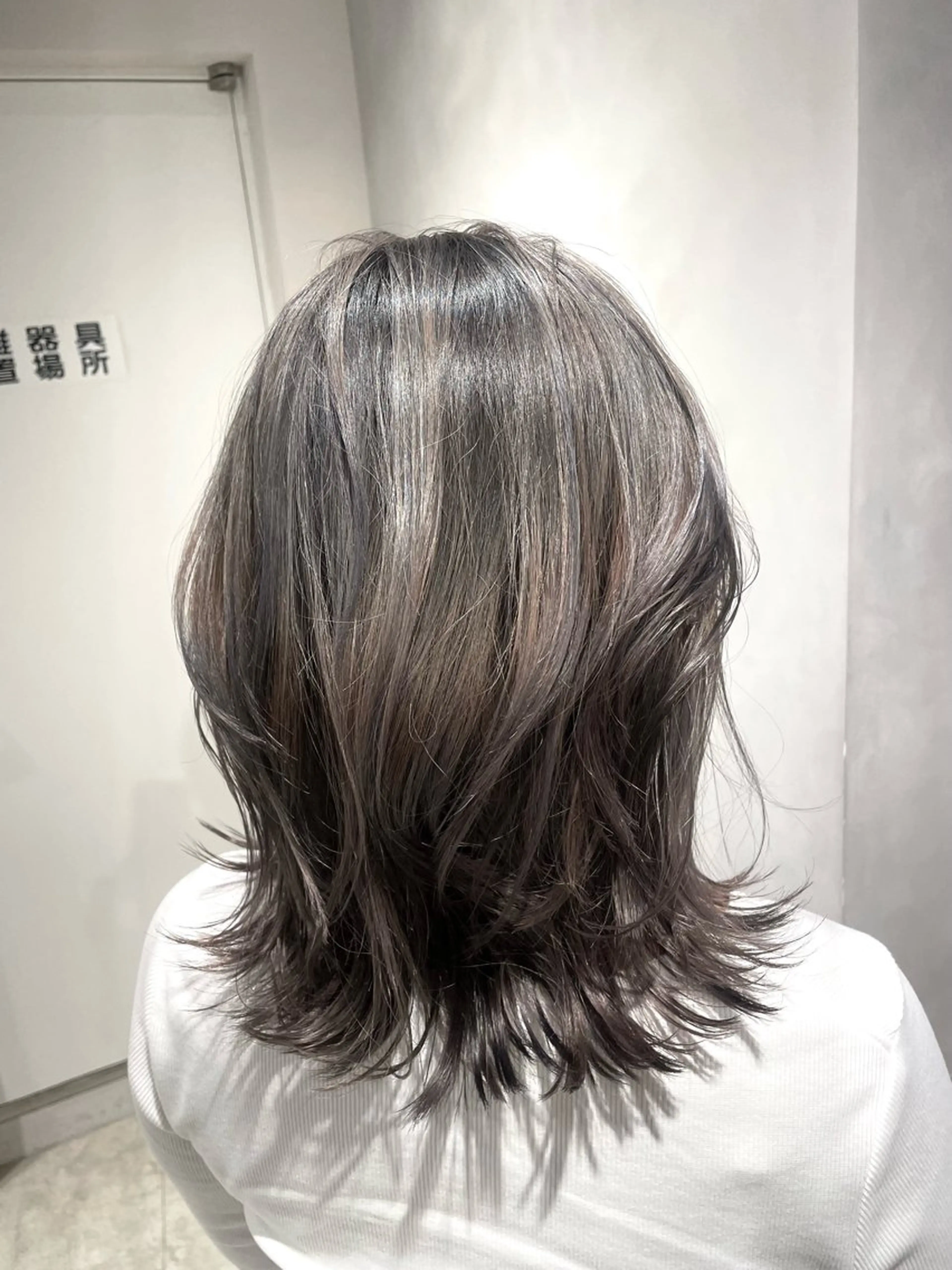 ミディアム カラー ダブルカラー グレージュ レイヤーカット トリートメント カット ヘアカラー トリートメント 透明感カラー✨艶髪 制作🌱山根あゆみのヘアスタイル