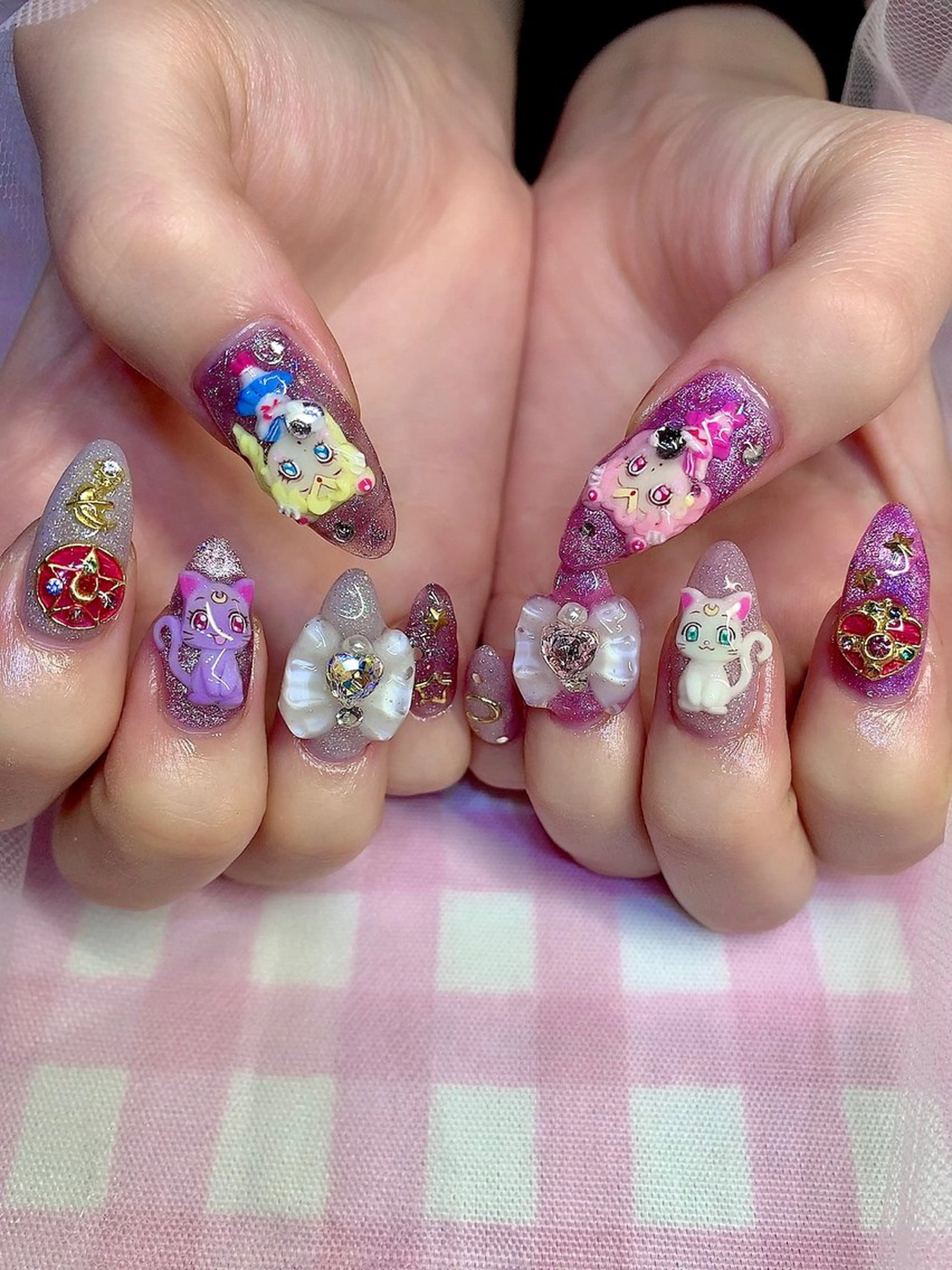 ネイル アートネイル キラキラネイル 韓国ネイル マグネットネイル 持ち込み シェアサロンLei.g(レイジー)所属・3Dアートネイル💗 都築レナのネイルデザイン