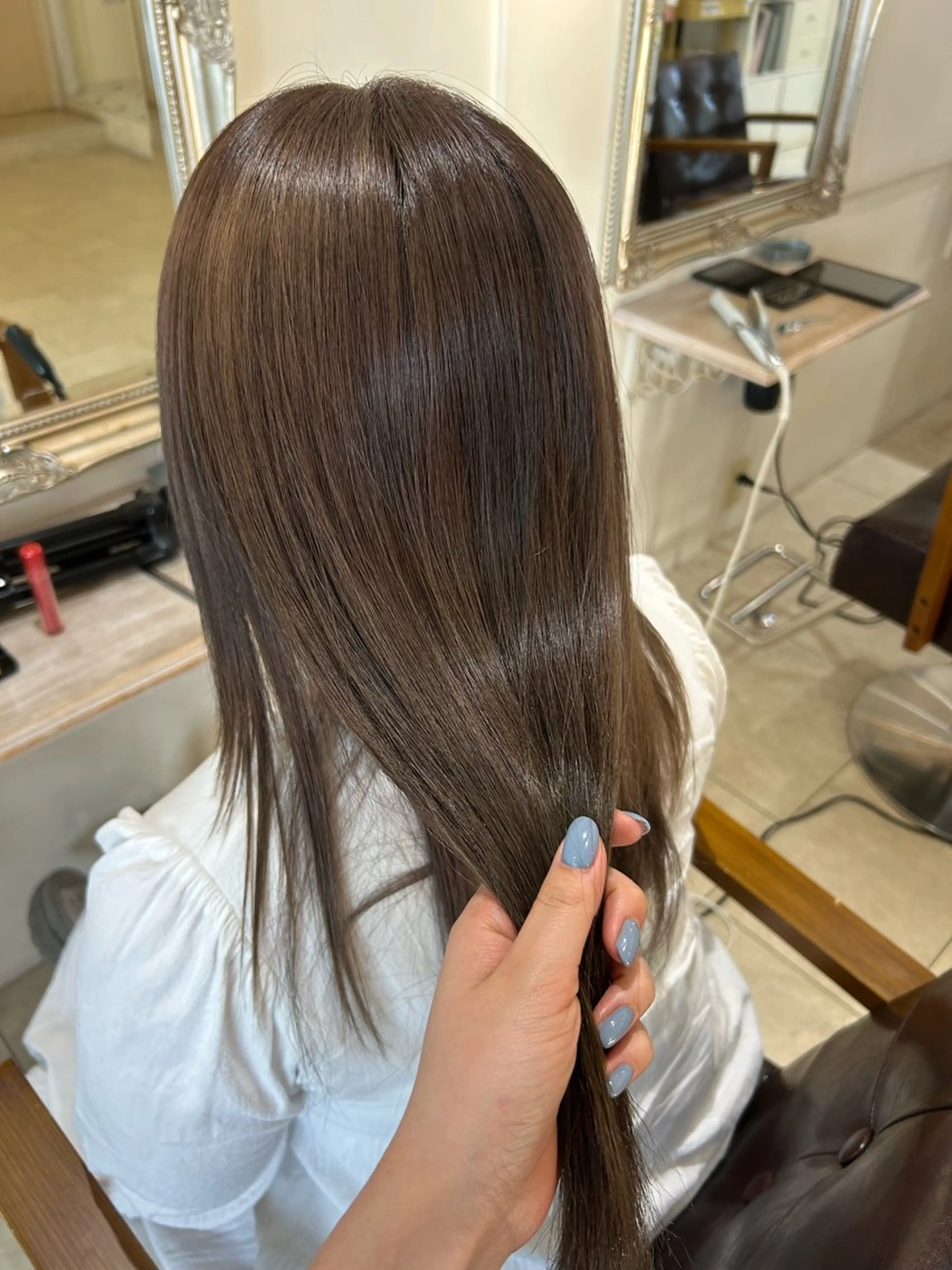 セミロング カラー ベージュカラー ブリーチ オリーブベージュ トリートメント nano透明感カラー 🌿ヘアアレンジのヘアスタイル