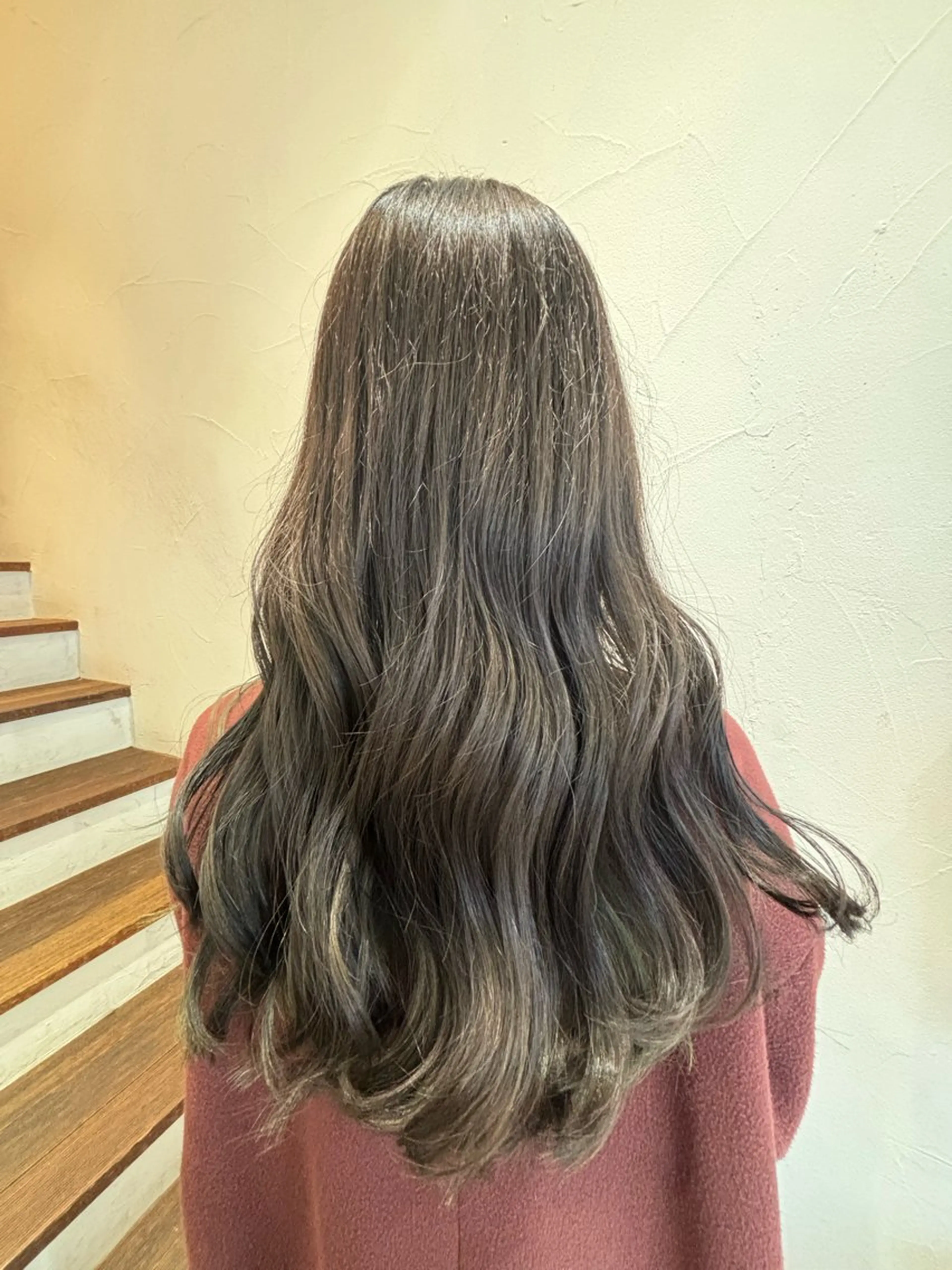 ロング カラー ヘアアレンジ ヘアカラー トリートメント ミドウチ アヤカのヘアスタイル