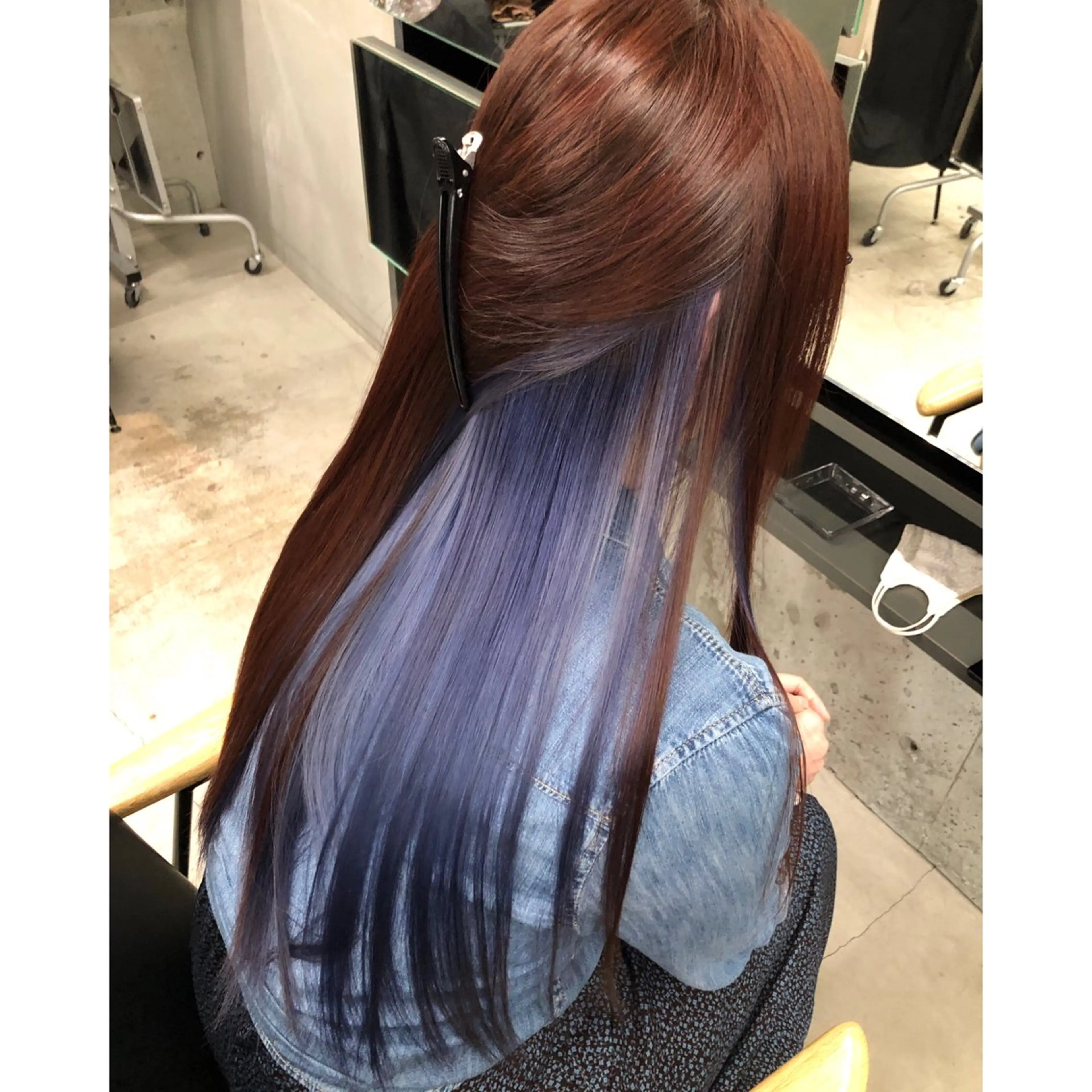 ロング カラー ブルーカラー ブルーバイオレット ブラウンカラー インナーカラー ピンクカラー 推しカラー✨ オタク美容師ユウカのヘアスタイル