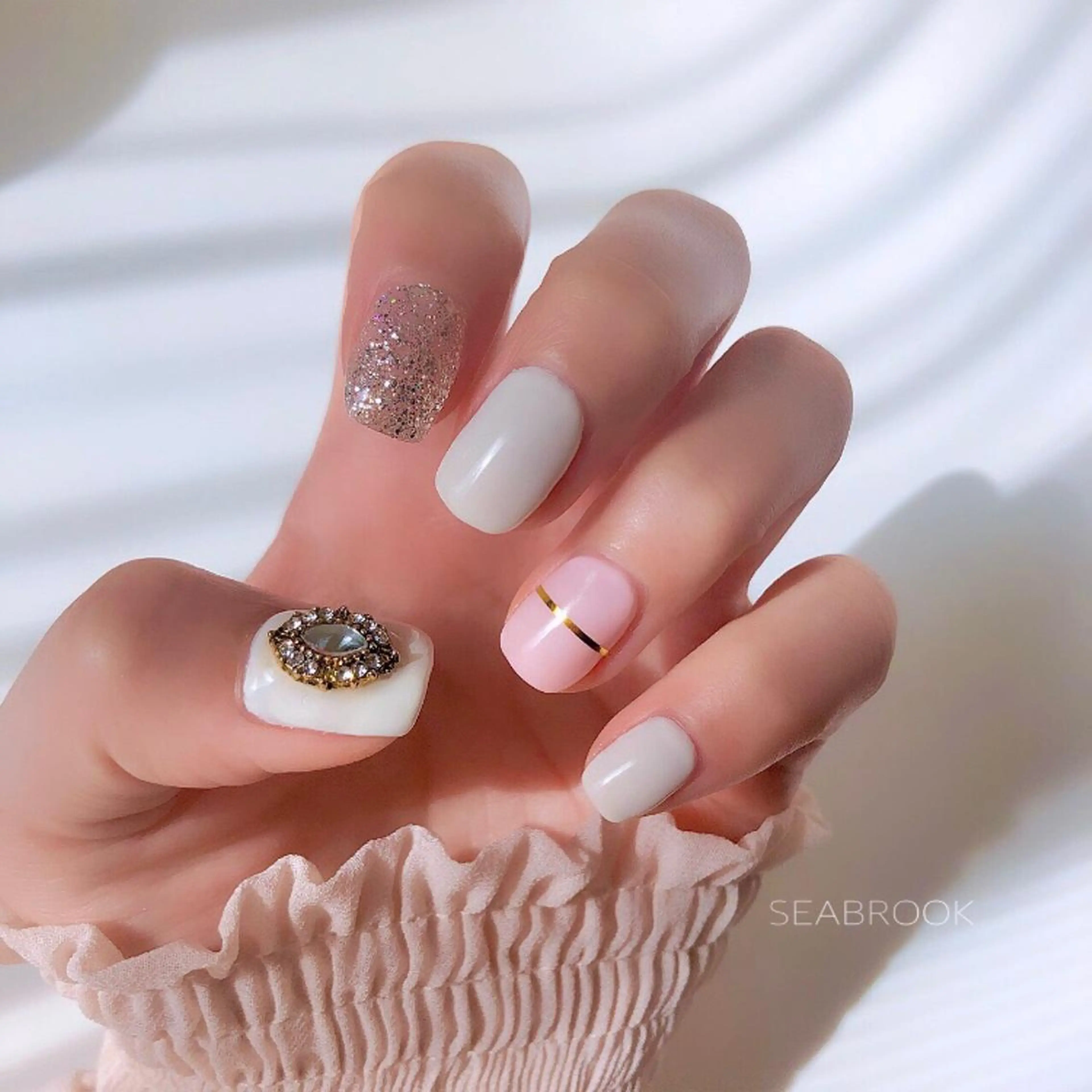 ネイル 鈴木 奈穂子のネイルデザイン