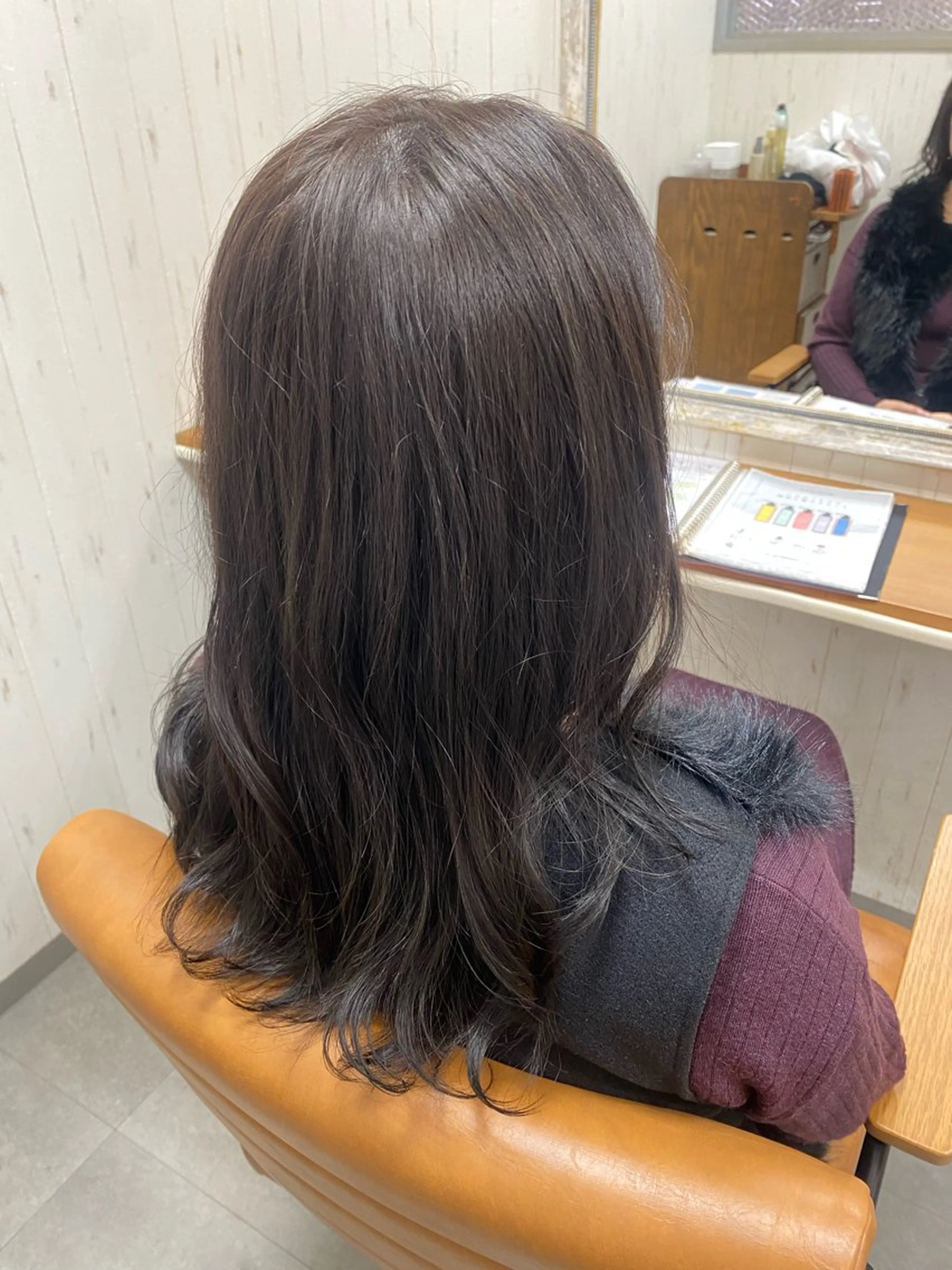 ロング アッシュ 杉原 さやかのヘアスタイル