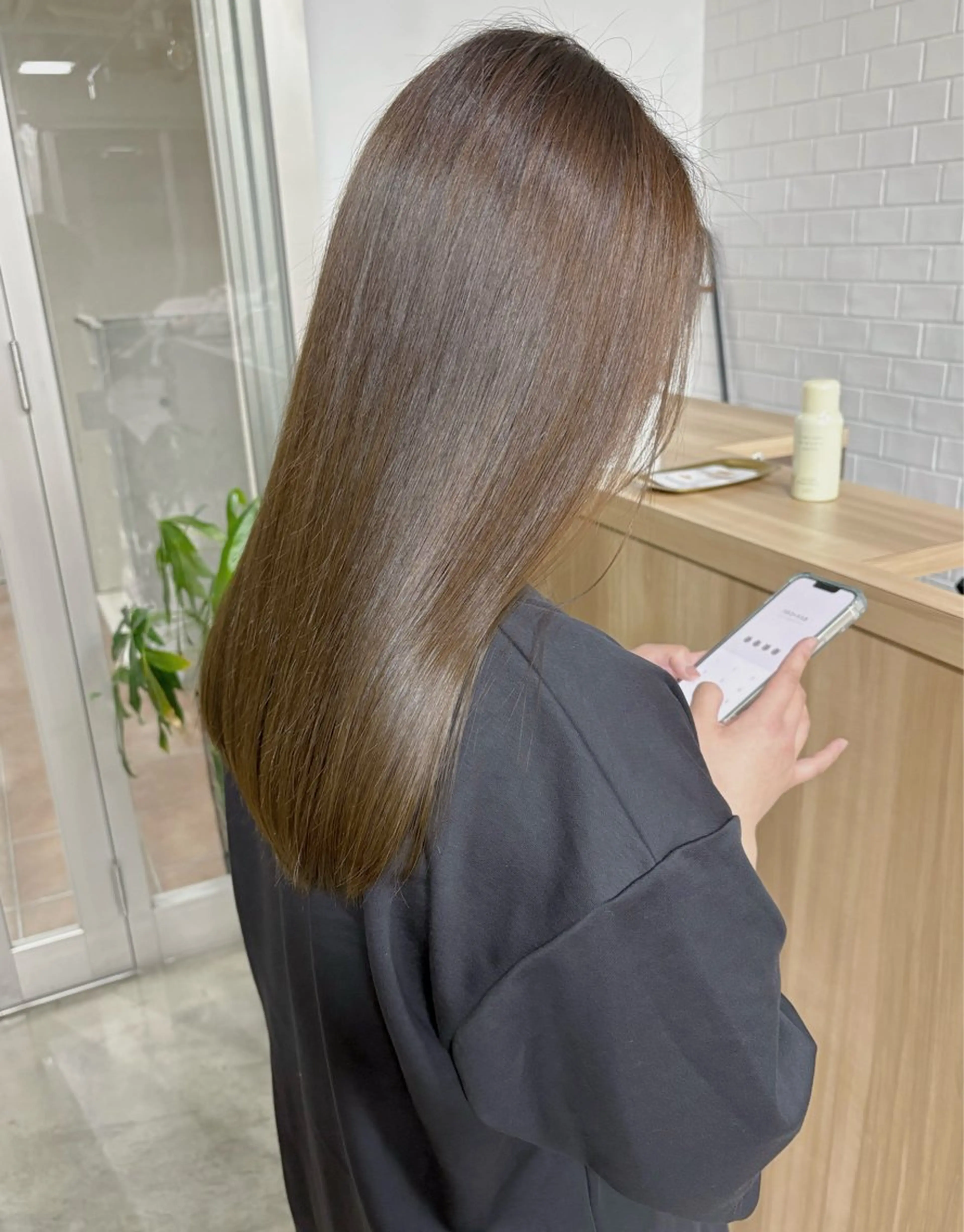 カラー ベージュカラー オリーブベージュ ヘアカラー 津田 七美希のヘアスタイル
