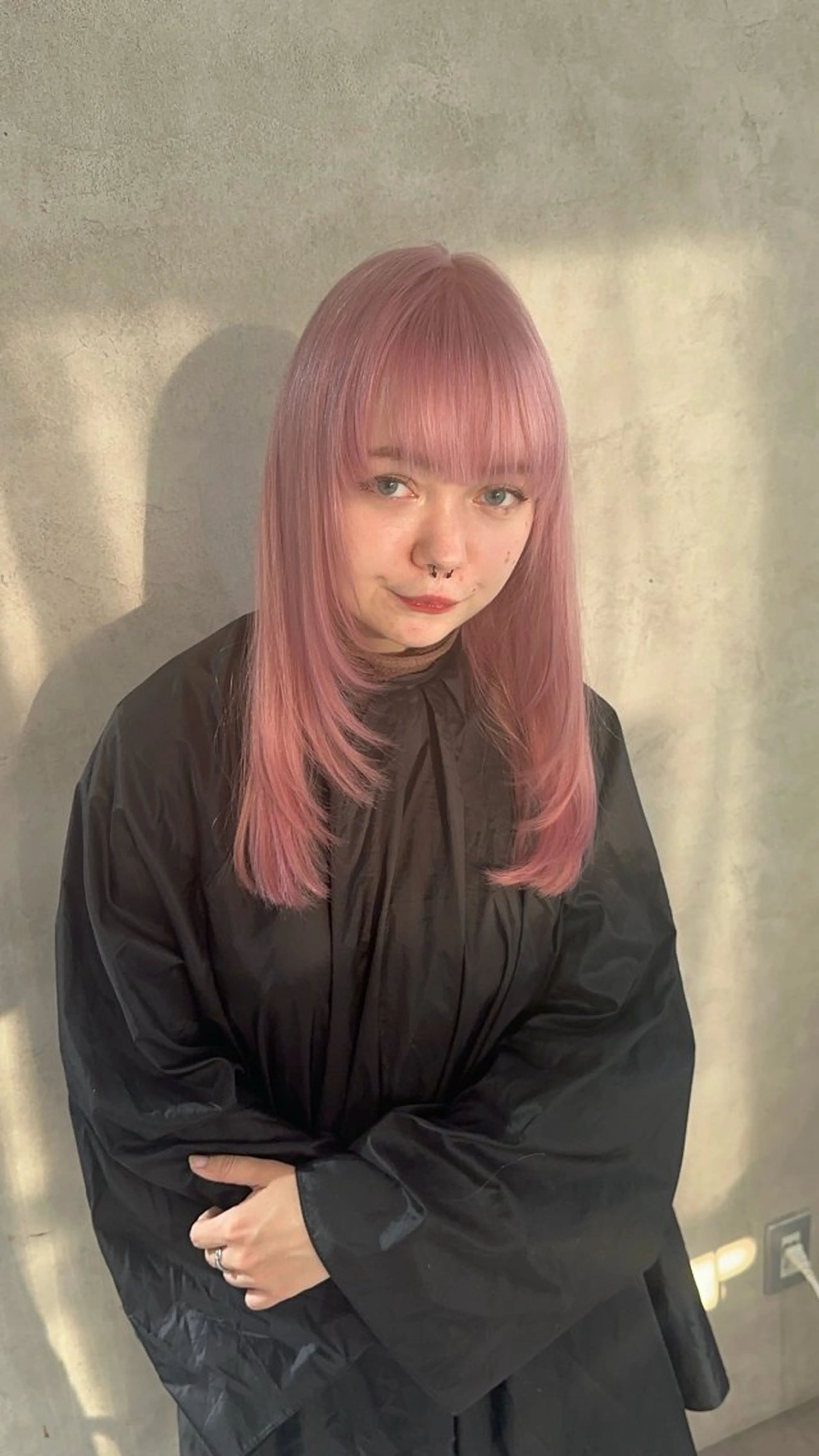 ロング カラー ピンクカラー ホワイトピンク レイヤーカット ワンホンレイヤー 🇰🇷ハイトーン× 韓国レイヤー레이어드のヘアスタイル