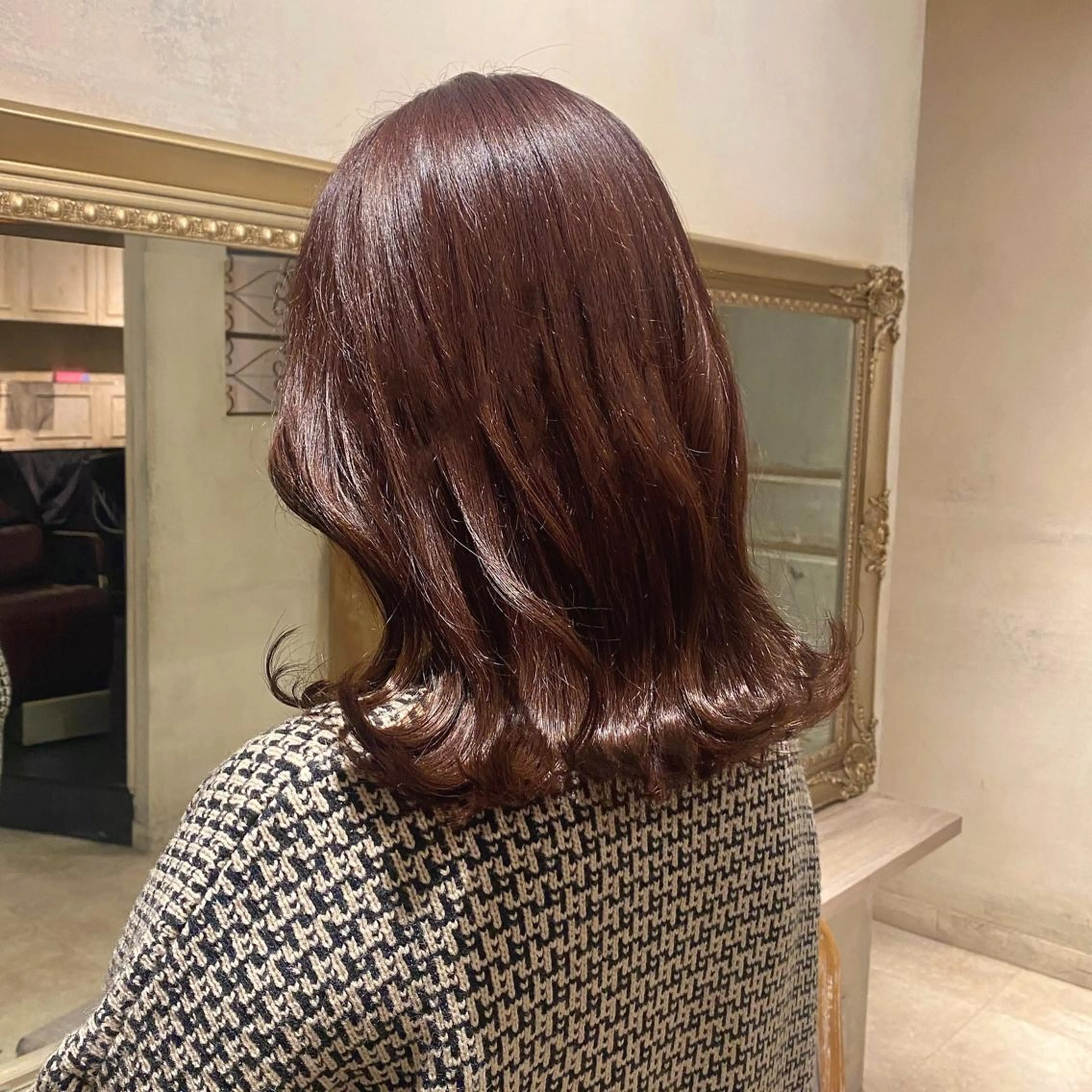 セミロング カラー ヘアアレンジ ピンクカラー youres hair東新宿店所属・新宿⌇韓国風ヘア ⌇透明感カラーのヘアスタイル
