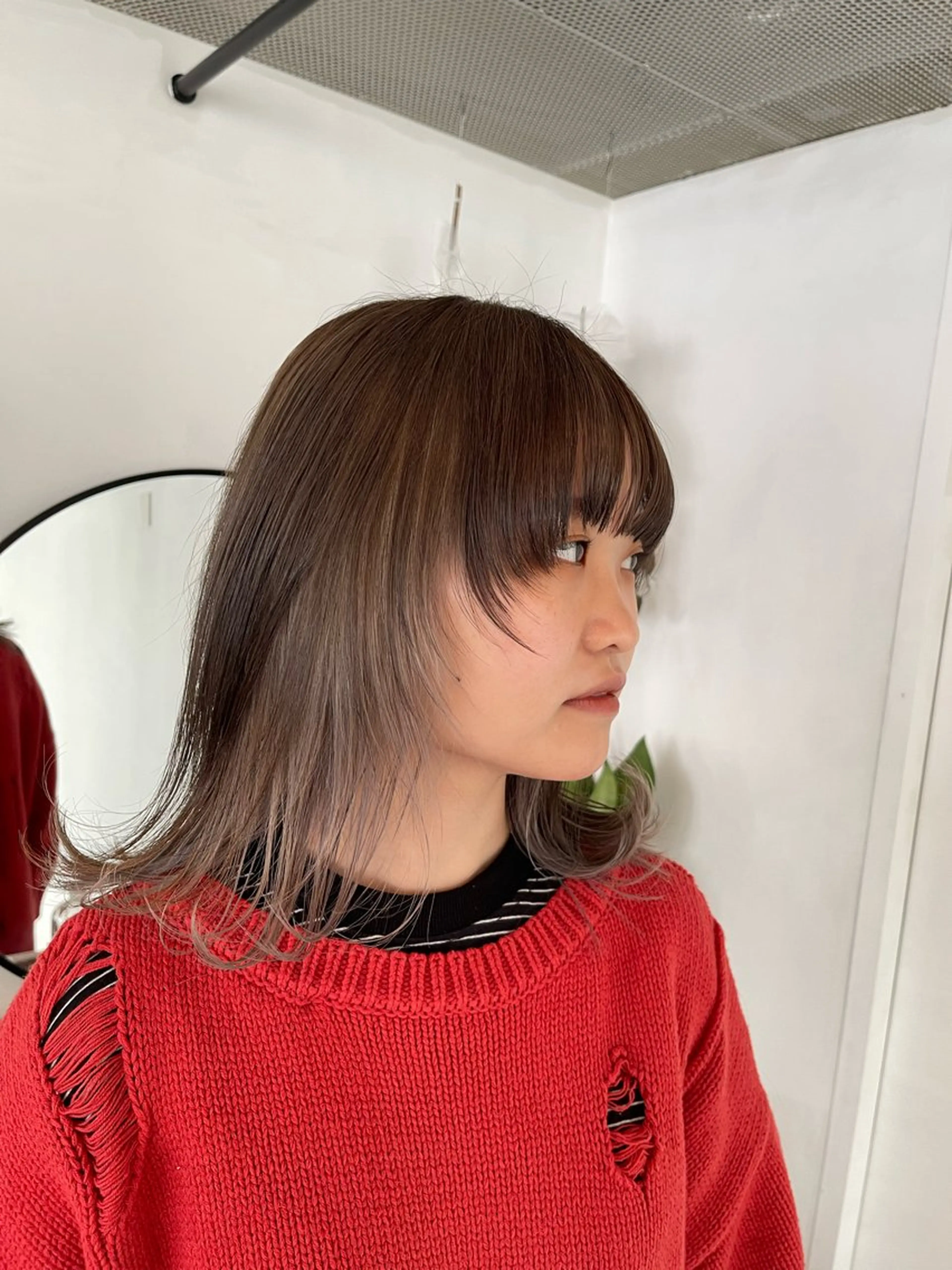 ミディアム カラー ベージュカラー ブリーチ デザインカラー ホワイトベージュ ヘアカラー ボブ/レイヤー /河内温太のヘアスタイル