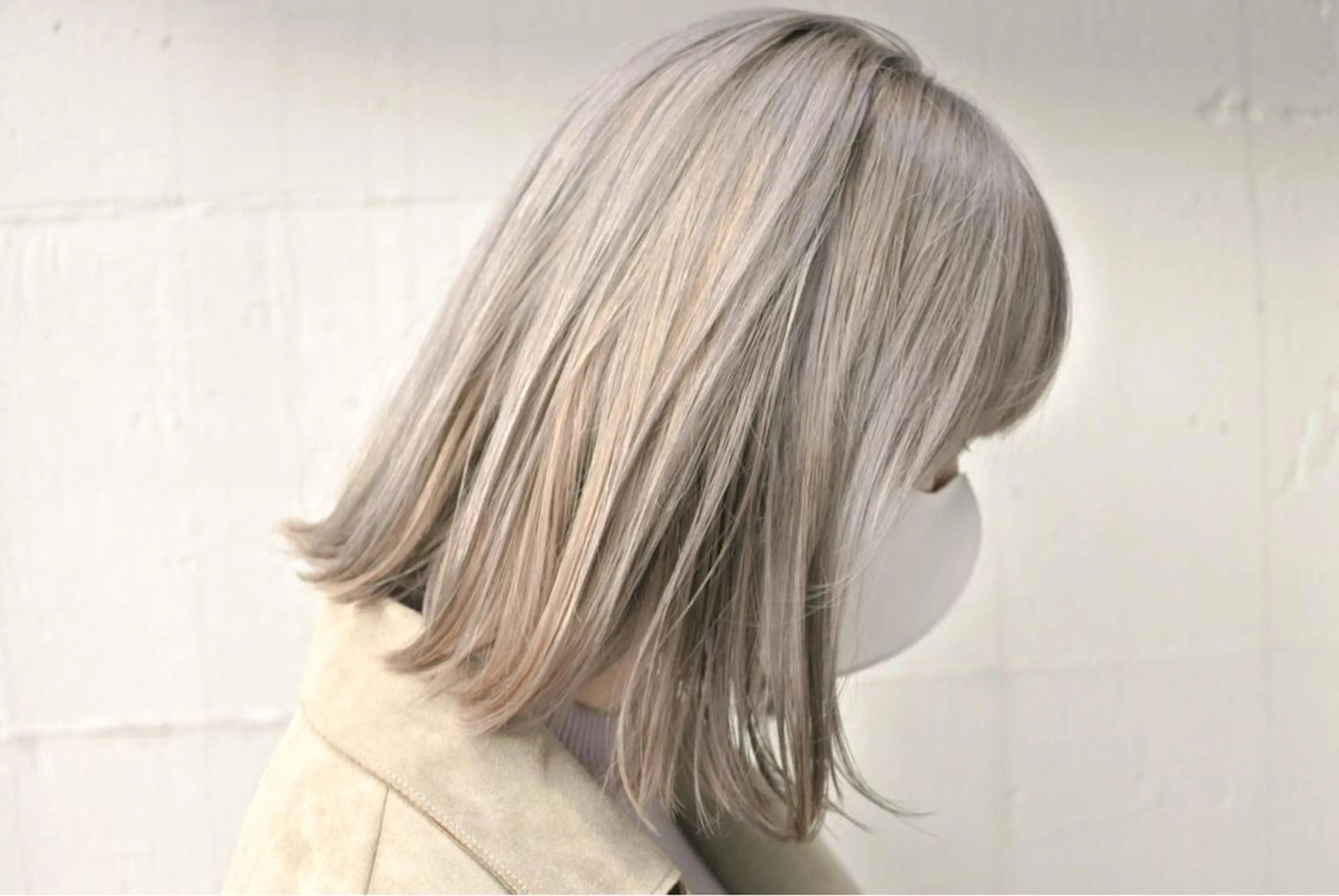 ショート カラー 艶髪ブリーチ 永井竜也のヘアスタイル