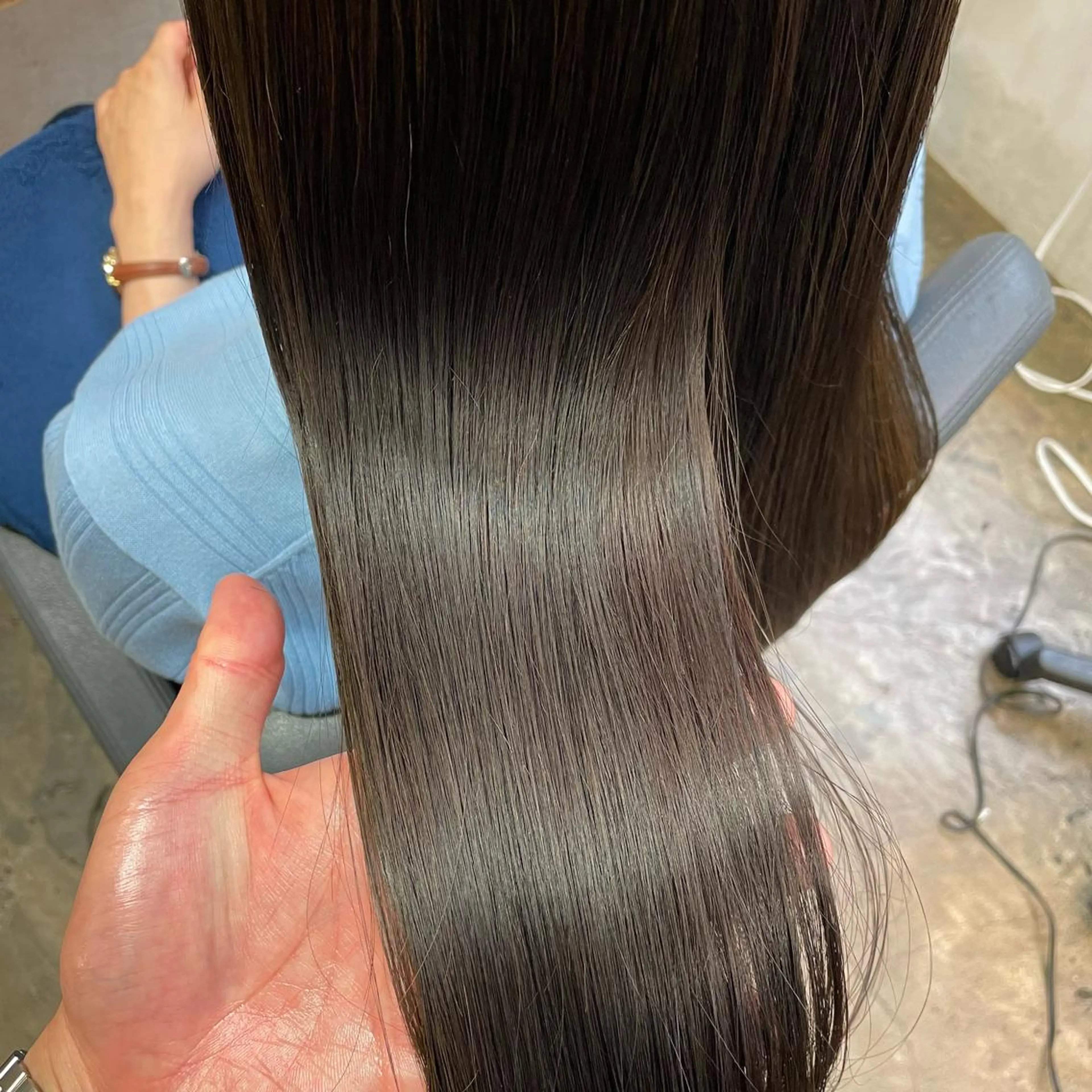 ミディアム カラー FiNbyallure 池袋所属・シアカラー×髪質改善 ミニモ限定/浦前翼のヘアスタイル