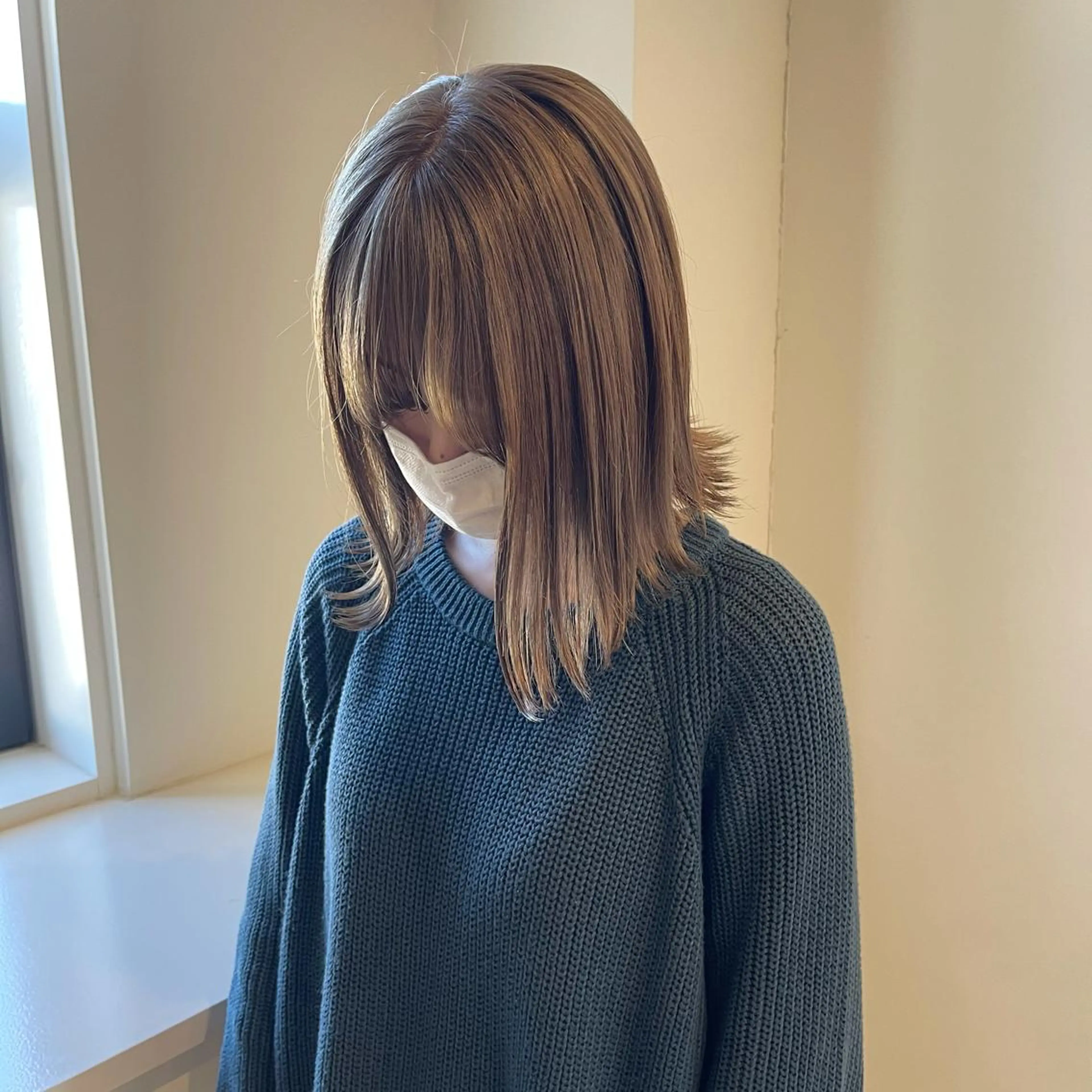 ショート カラー グレージュ ミルクティーグレージュ Maison所属・清水 亮太／赤み消しカラーのヘアスタイル