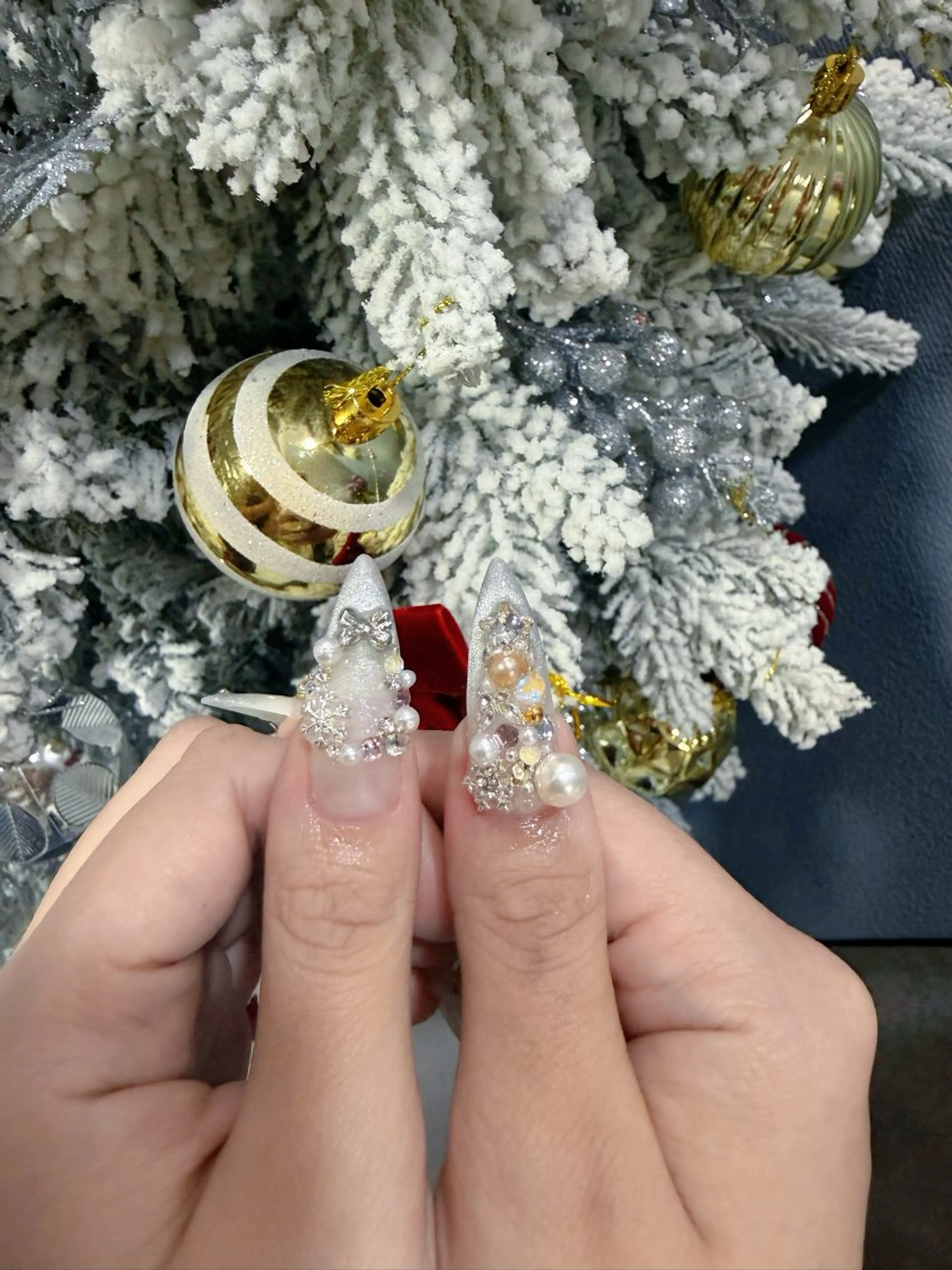 ネイル キラキラネイル ラメ(グリッター) マグネットネイル パープル ハンドネイル Kitty Nailのネイルデザイン