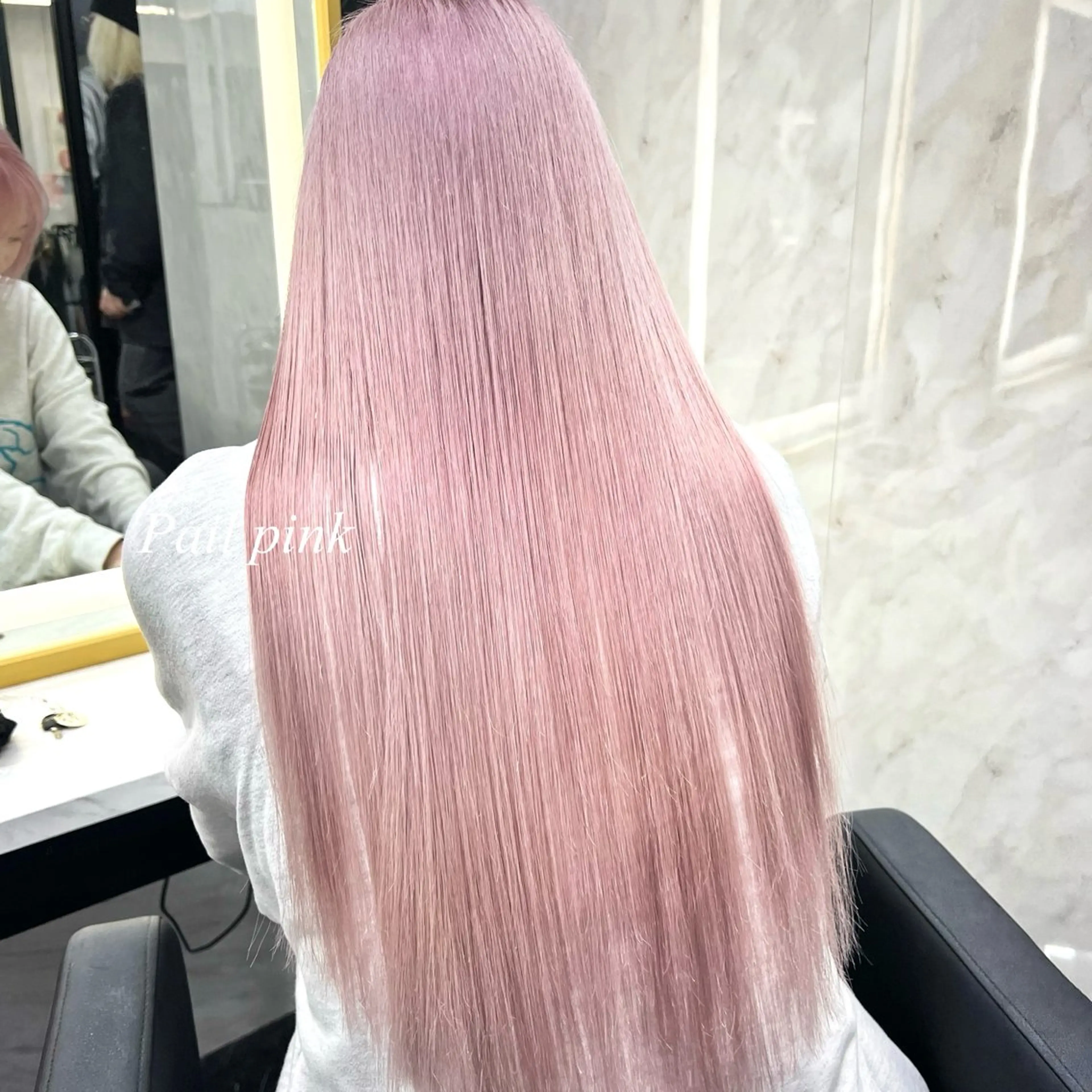 ロング カラー シールエクステ ハイトーンカラー エクステ ヘアカラー トリートメント シールエクステ特化 ハイトーン、NANAのヘアスタイル