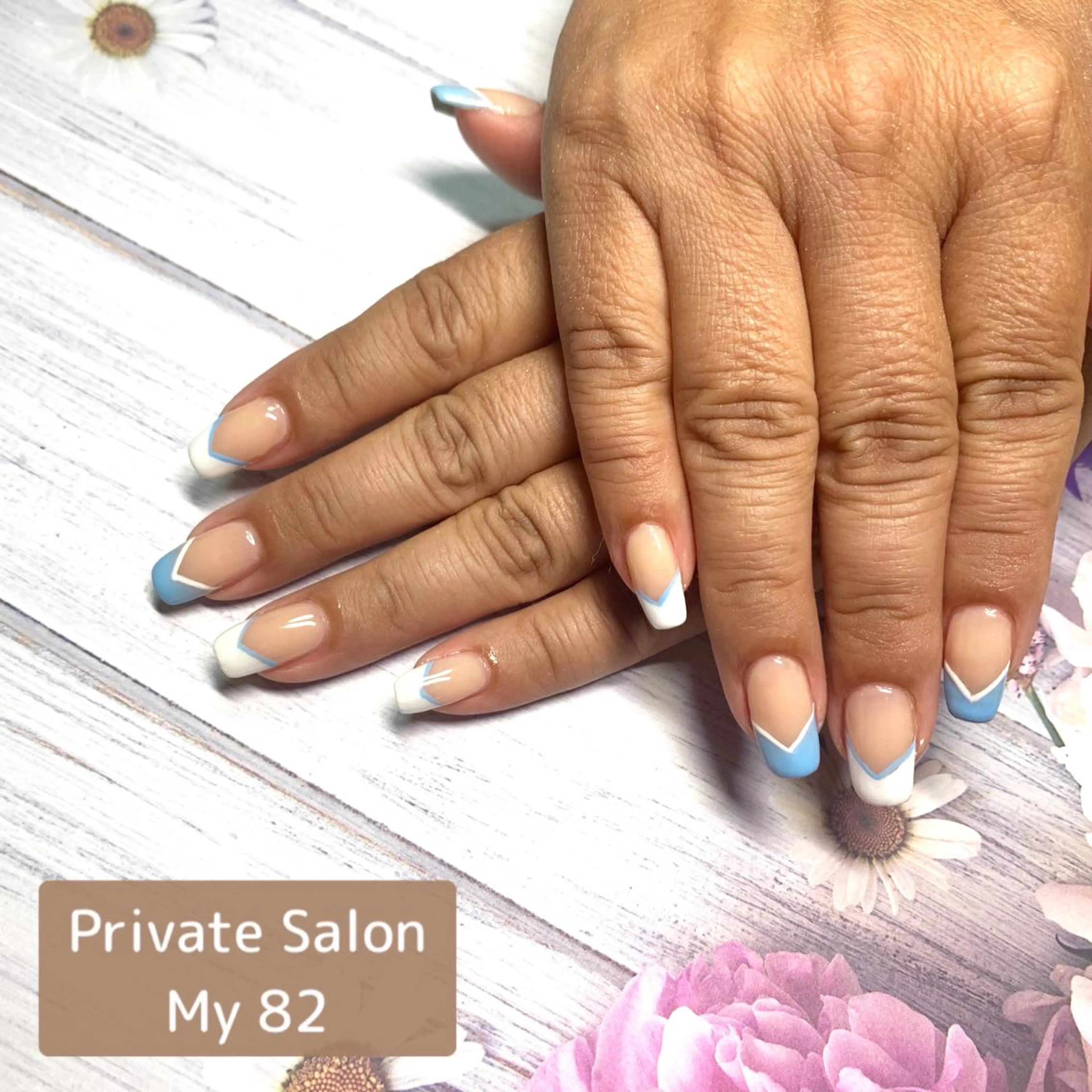 ネイル フレンチネイル ハンドネイル Private Sa lon  MARLOのネイルデザイン