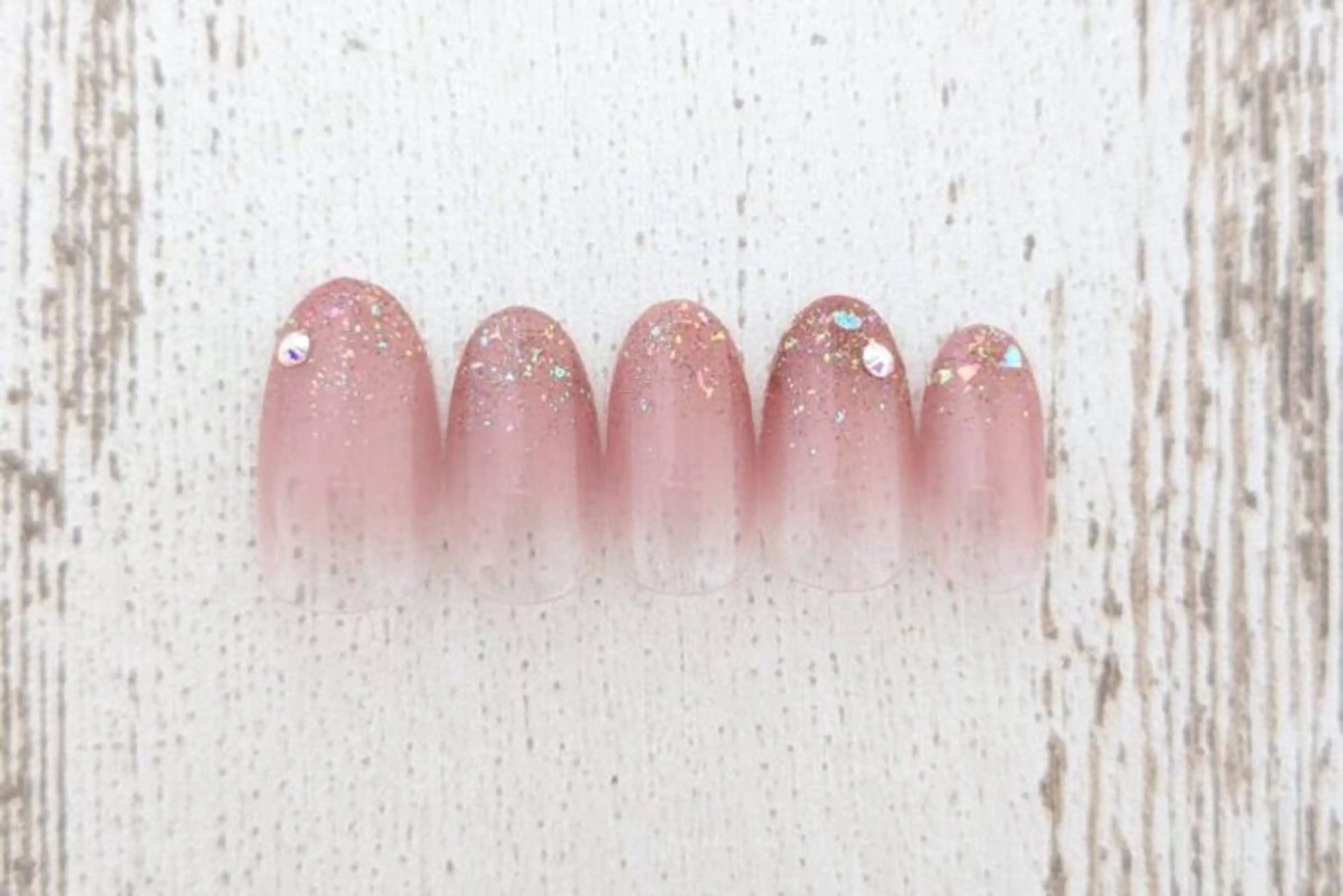 ネイル nail salon shiki 平塚店所属・🌈 shihoのネイルデザイン