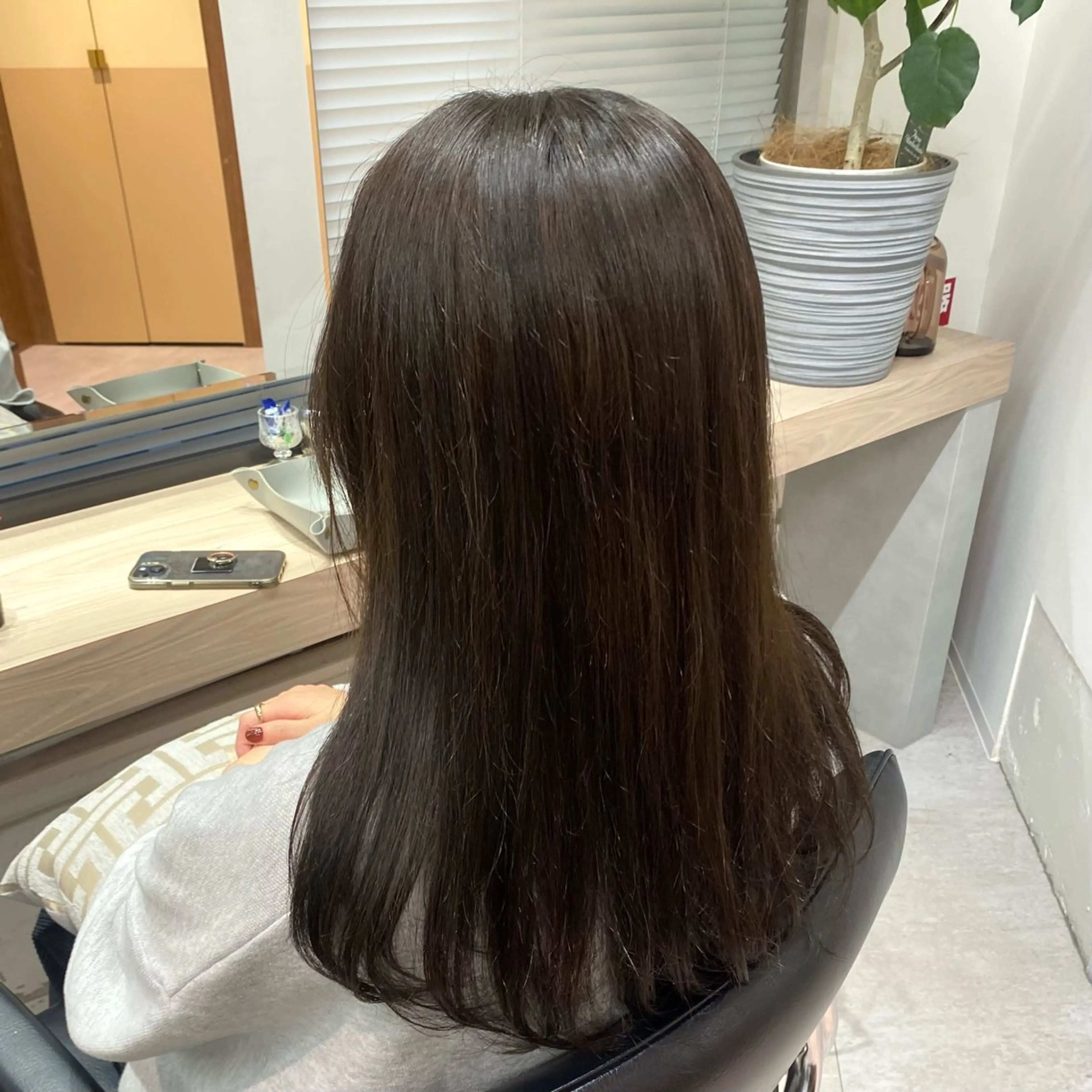 セミロング カットカラー縮毛矯正 募集／Otohaのヘアスタイル