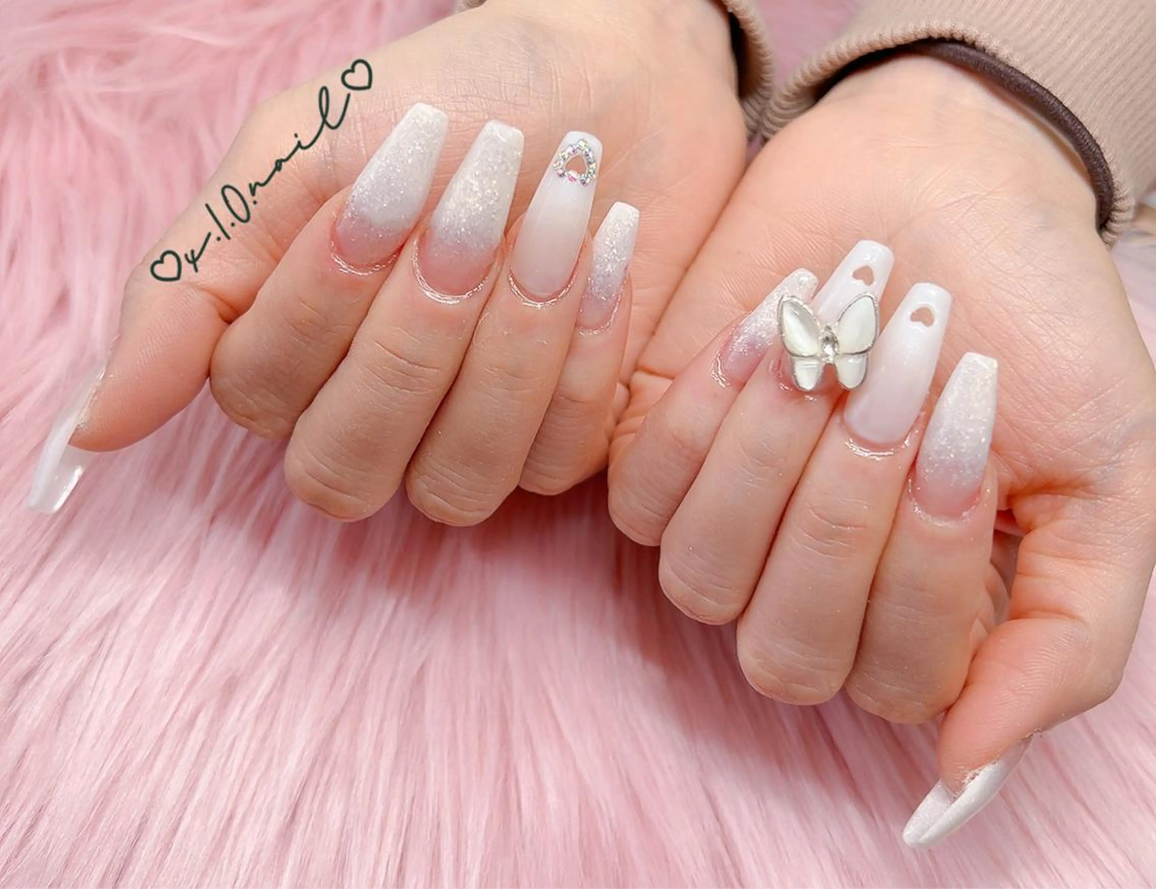 ネイル アニマル柄 アートネイル ニュアンスネイル シンプルネイル ネイルチップ ハンドネイル x.1.0.nail ♡Cのネイルデザイン