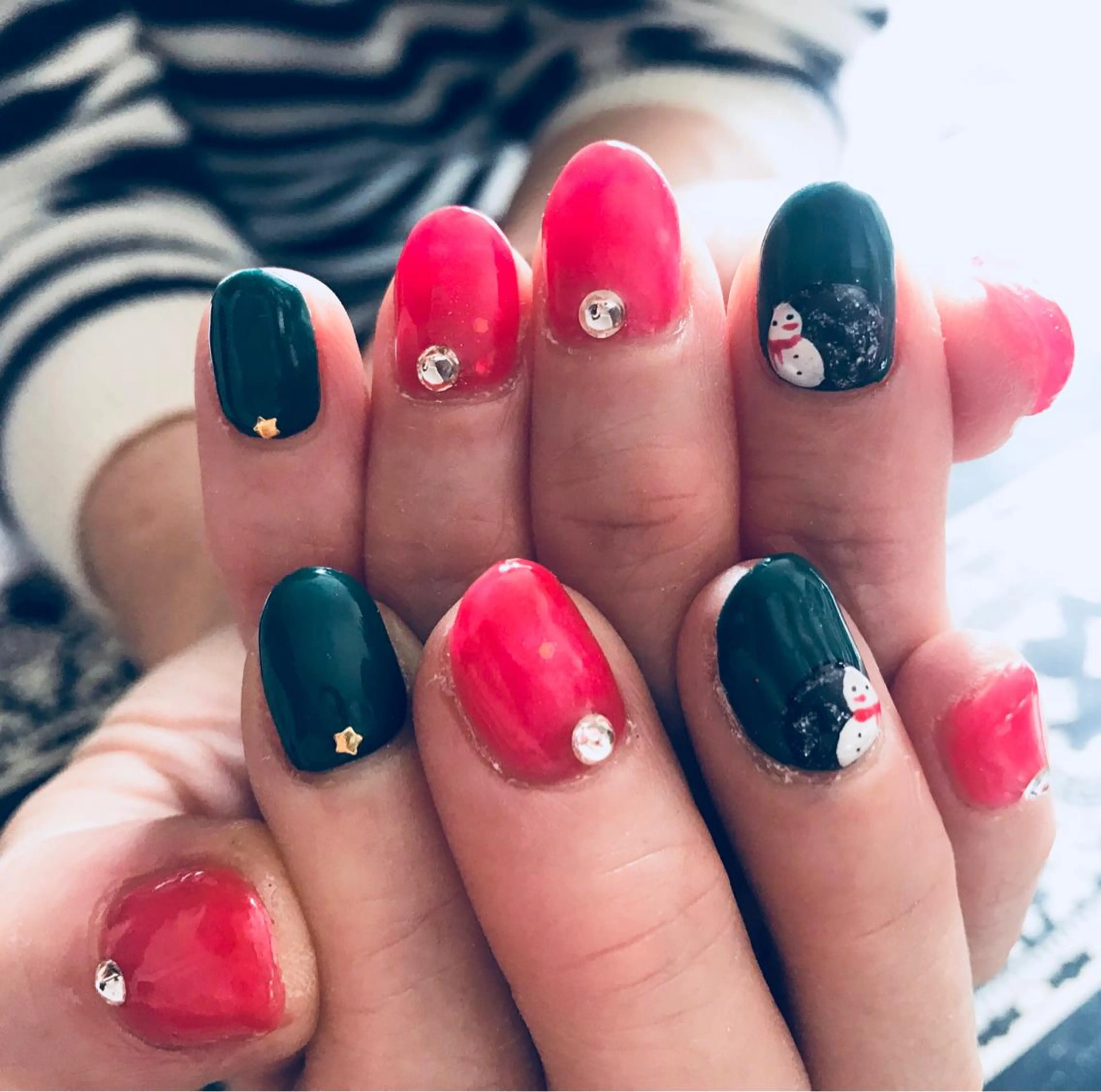 ショート ネイル クリスマス 赤色 冬ネイル クリスマス nail&eye Aoのマツエク・マツパデザイン