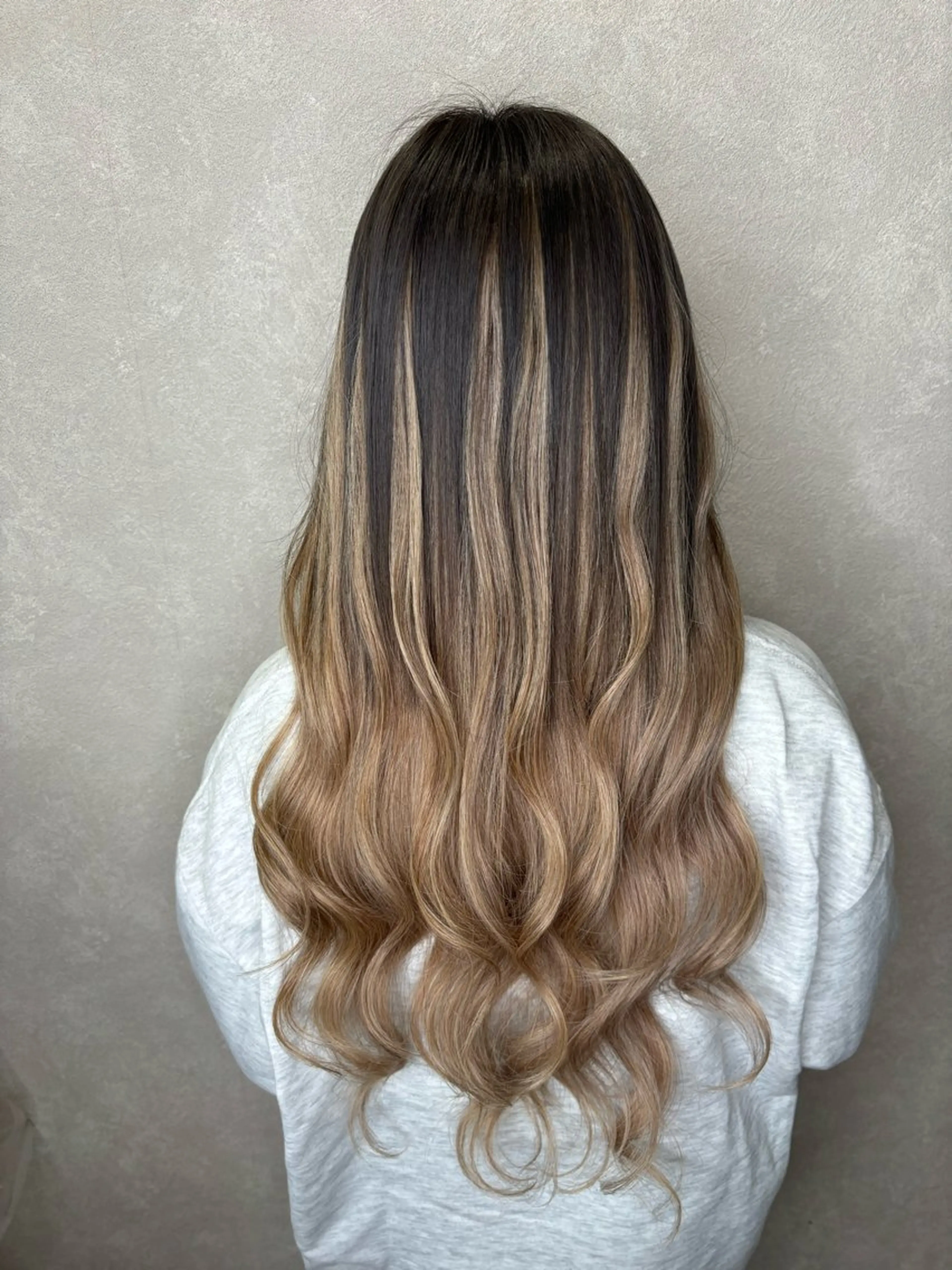 ミディアム ヘアカラー エクステ エクステ＊美髪サロン /KR2S河内長野店のヘアスタイル