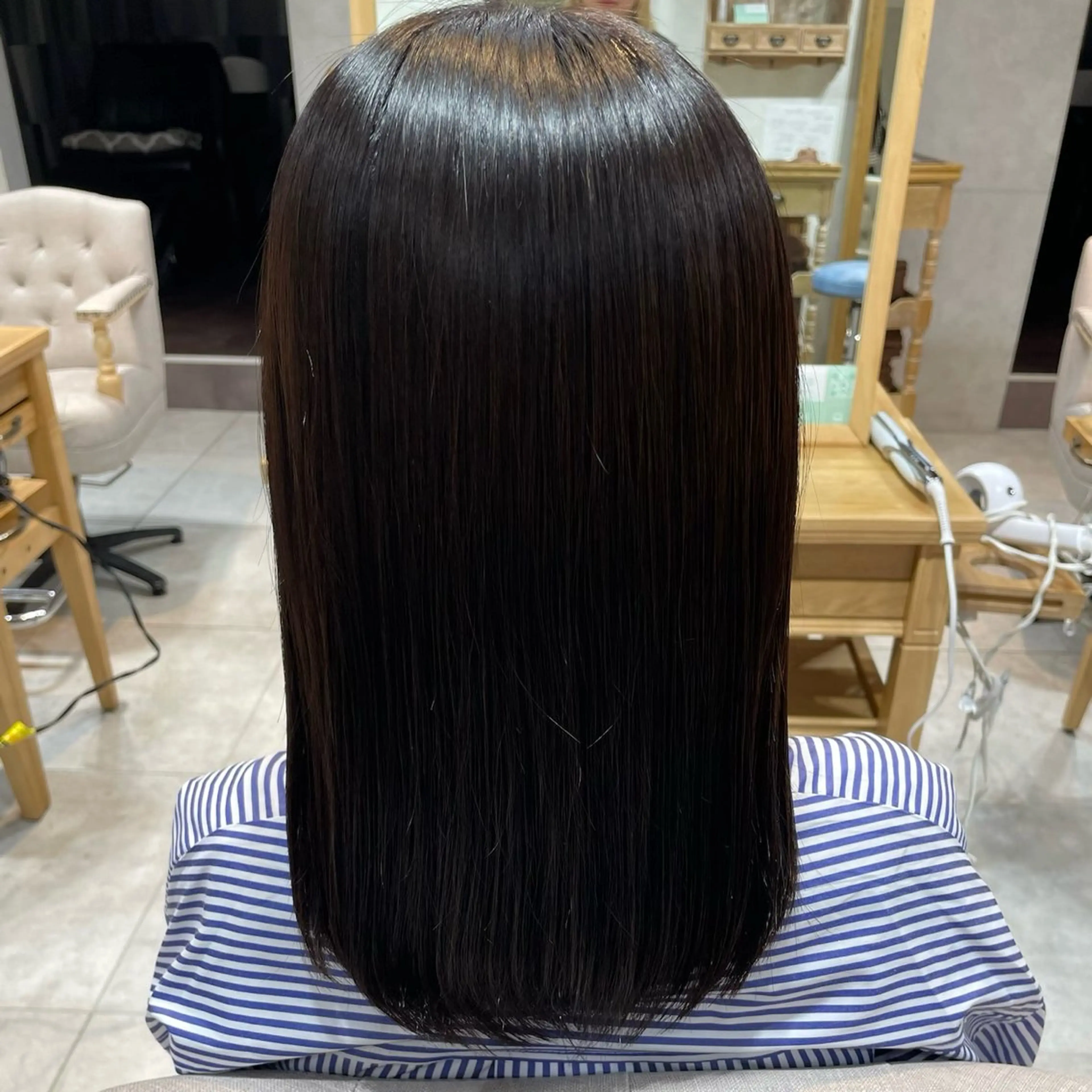 カラー ヘアカラー 佐々木 悠莉のヘアスタイル