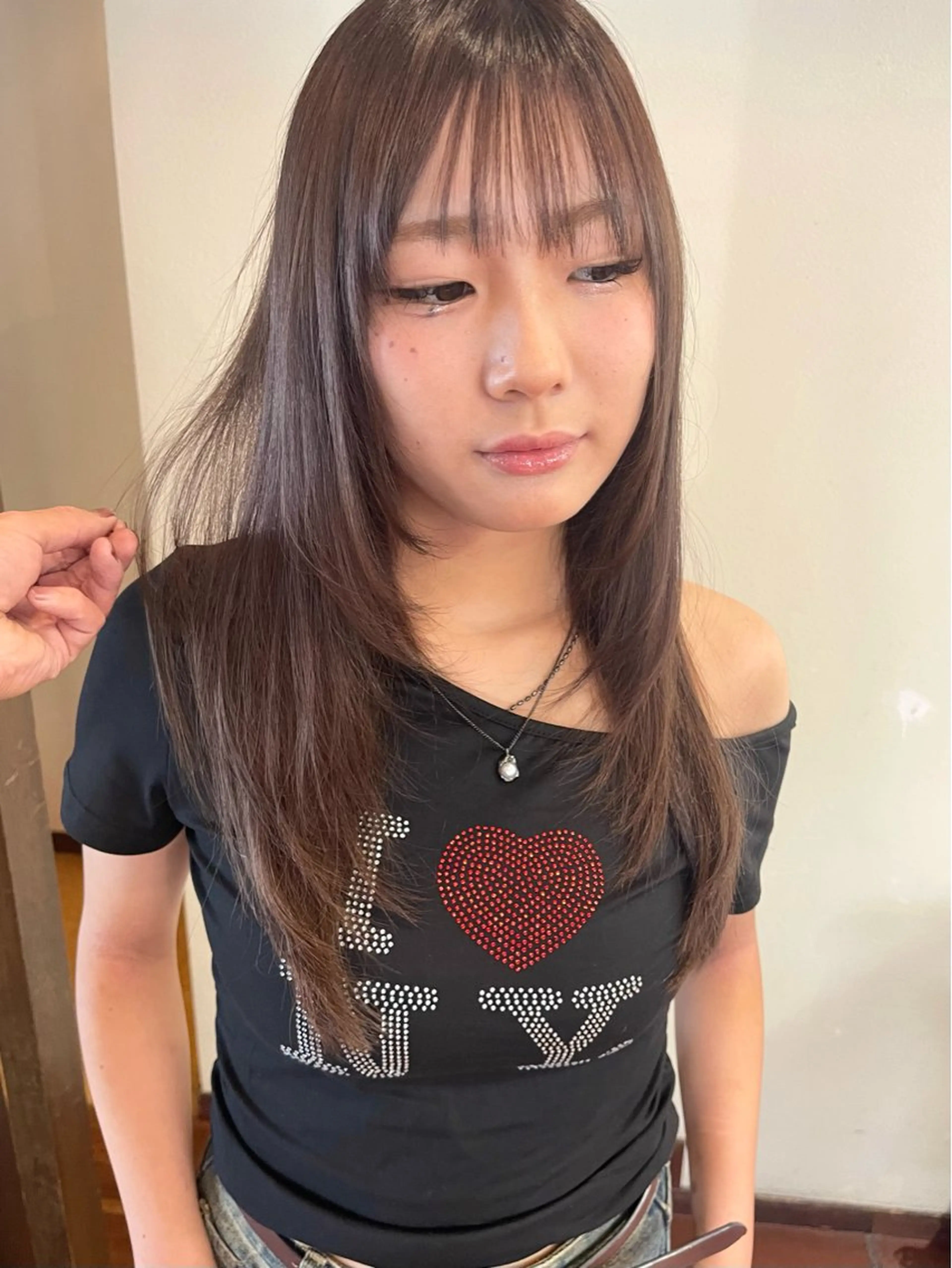 ロング カラー レイヤーカット カット ヘアカラー トリートメント 髪質改善ｶﾗｰ ｹｱﾌﾞﾘｰﾁ/ﾀﾑのヘアスタイル