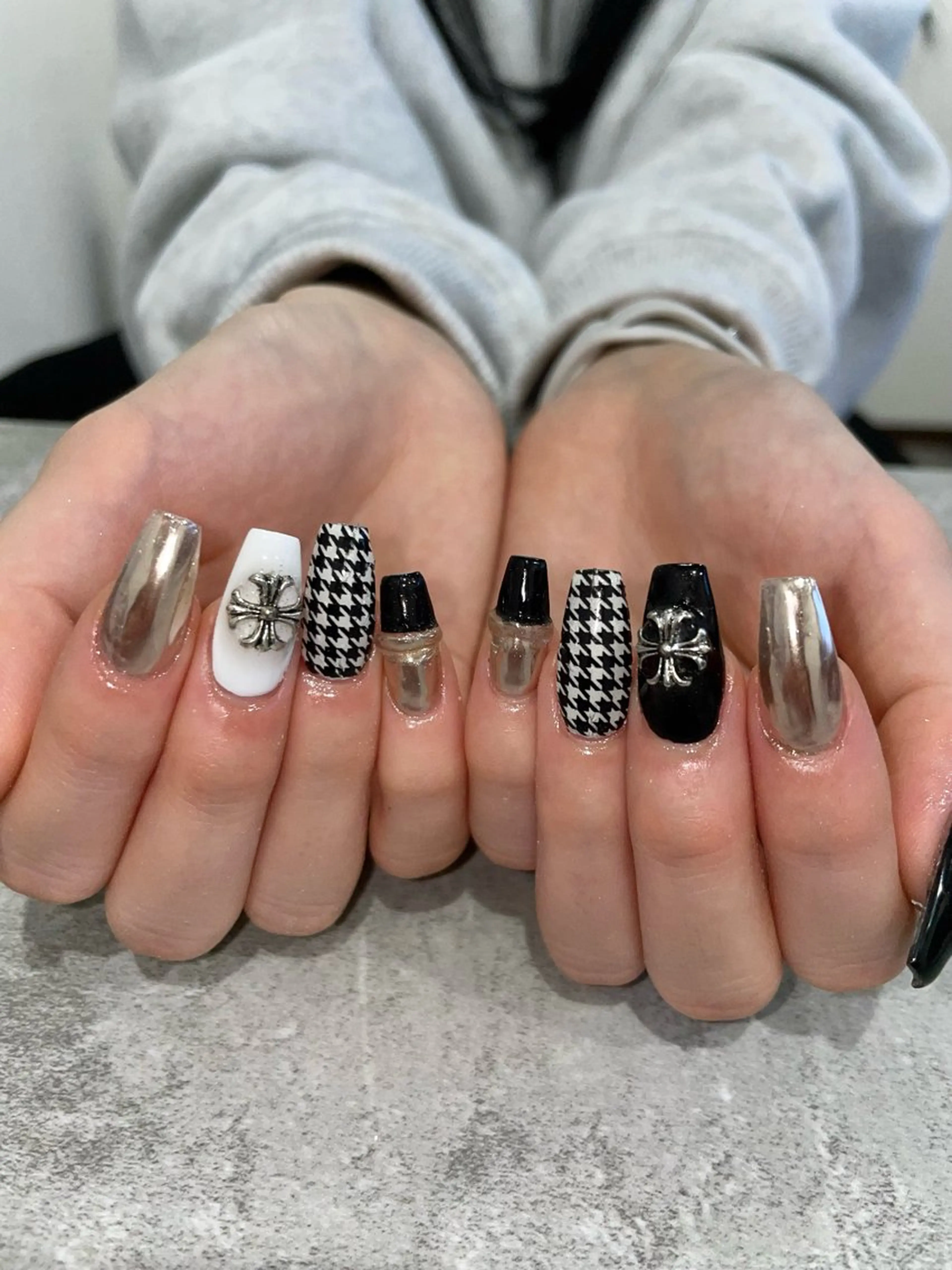 ネイル 持ち込み ハンドネイル Raviliss ♡のネイルデザイン