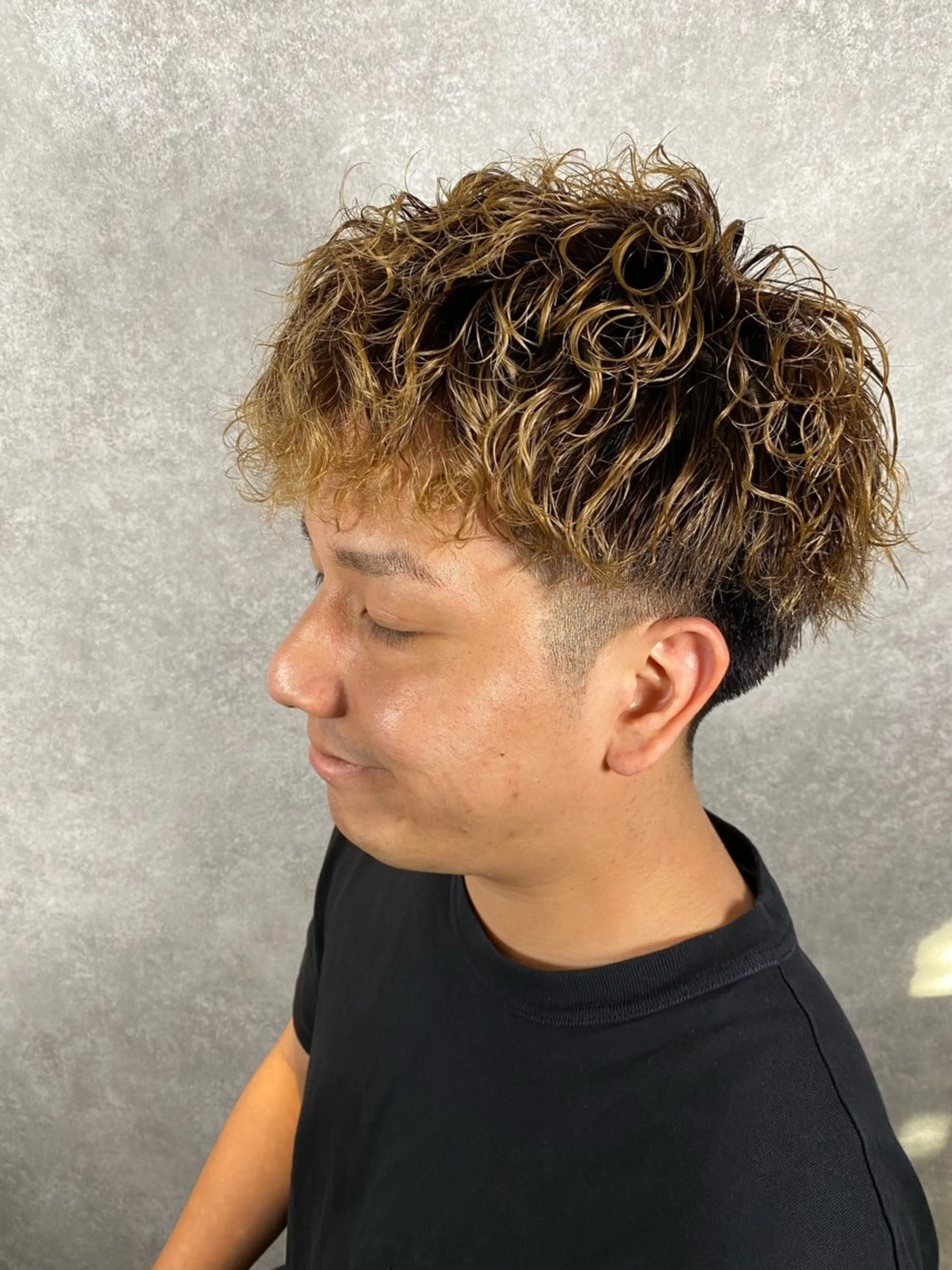 メンズ カット パーマ 中家 碧惟のヘアスタイル