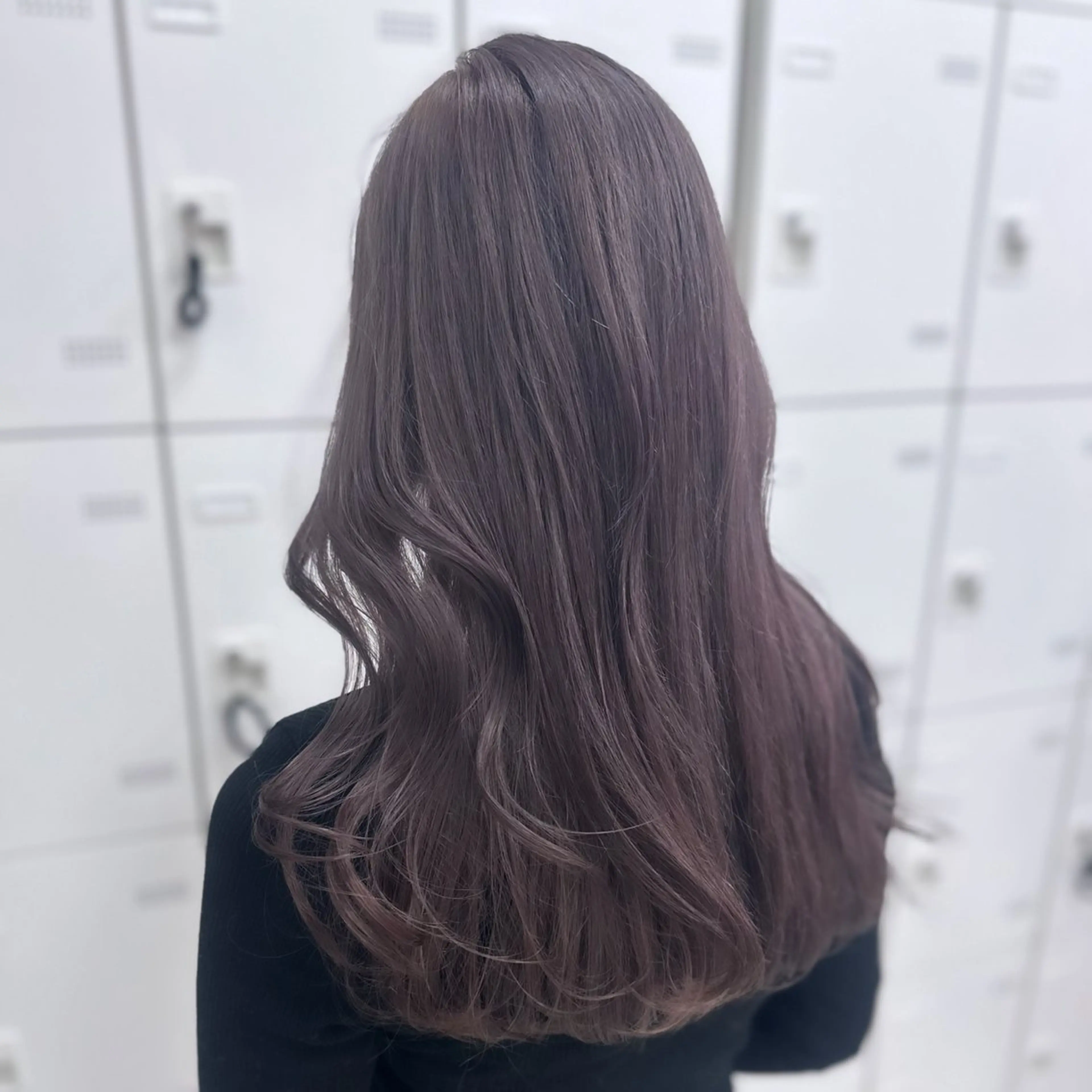 ロング カラー ブリーチ グレージュ ラベンダーカラー ラベンダーグレージュ ラベンダーグレー 🪞ハイトーン🪞 🤍waka🤍のヘアスタイル