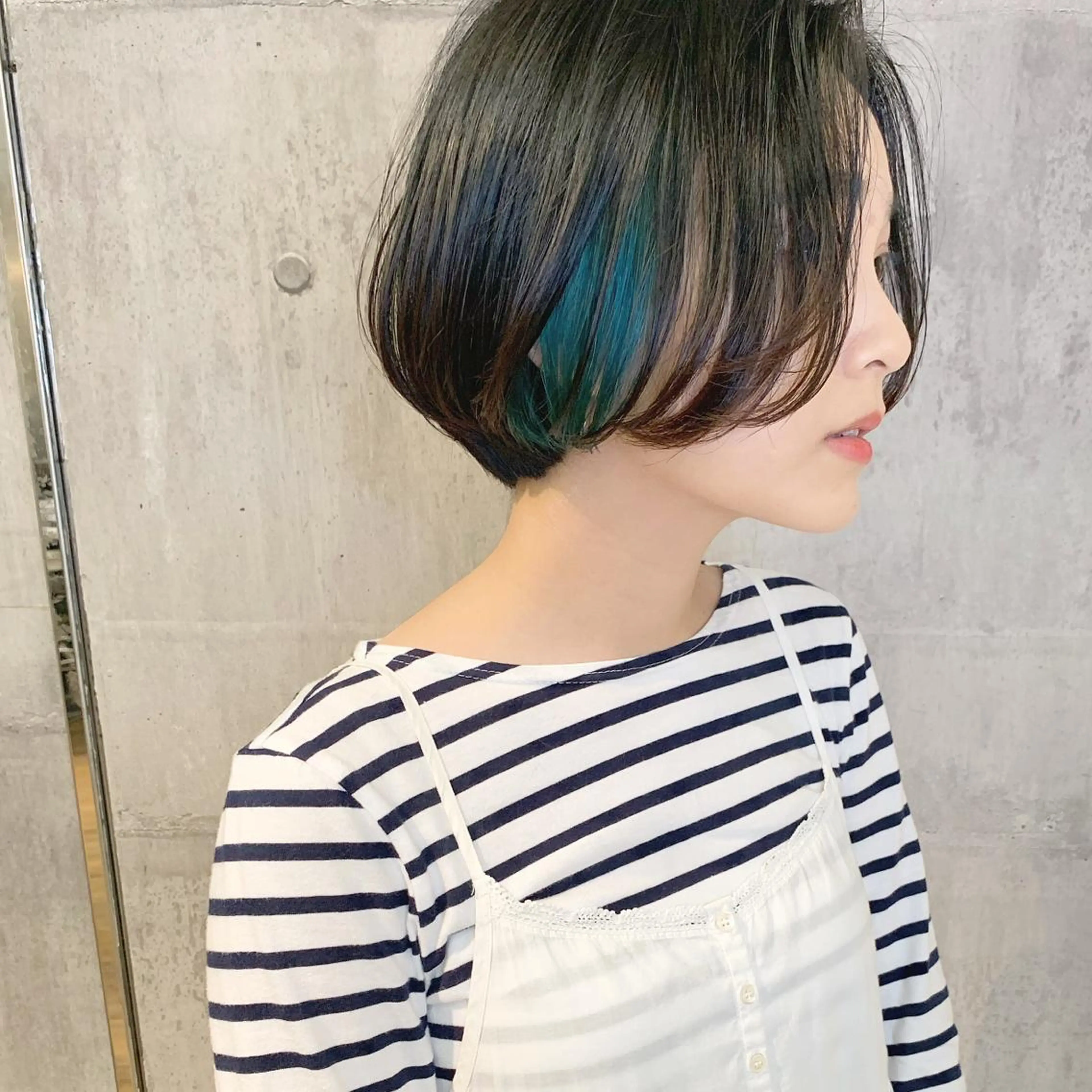 ショート カラー ブルーカラー インナーカラー ミント ﾊｲﾄｰﾝ/ｼｮｰﾄ 村上淳乃🐥のヘアスタイル