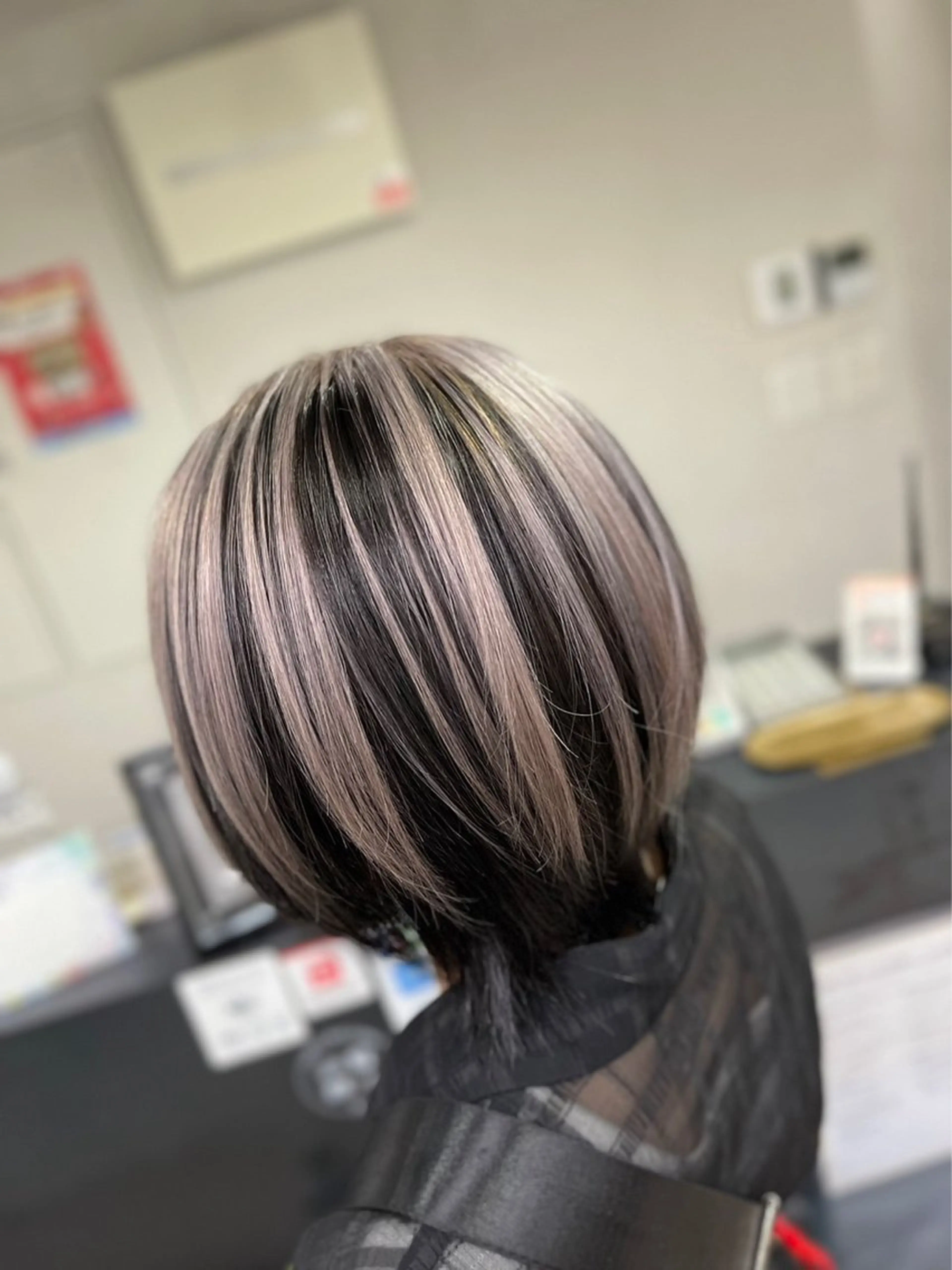 カラー 🐱加賀 瑛里奈🦊のヘアスタイル