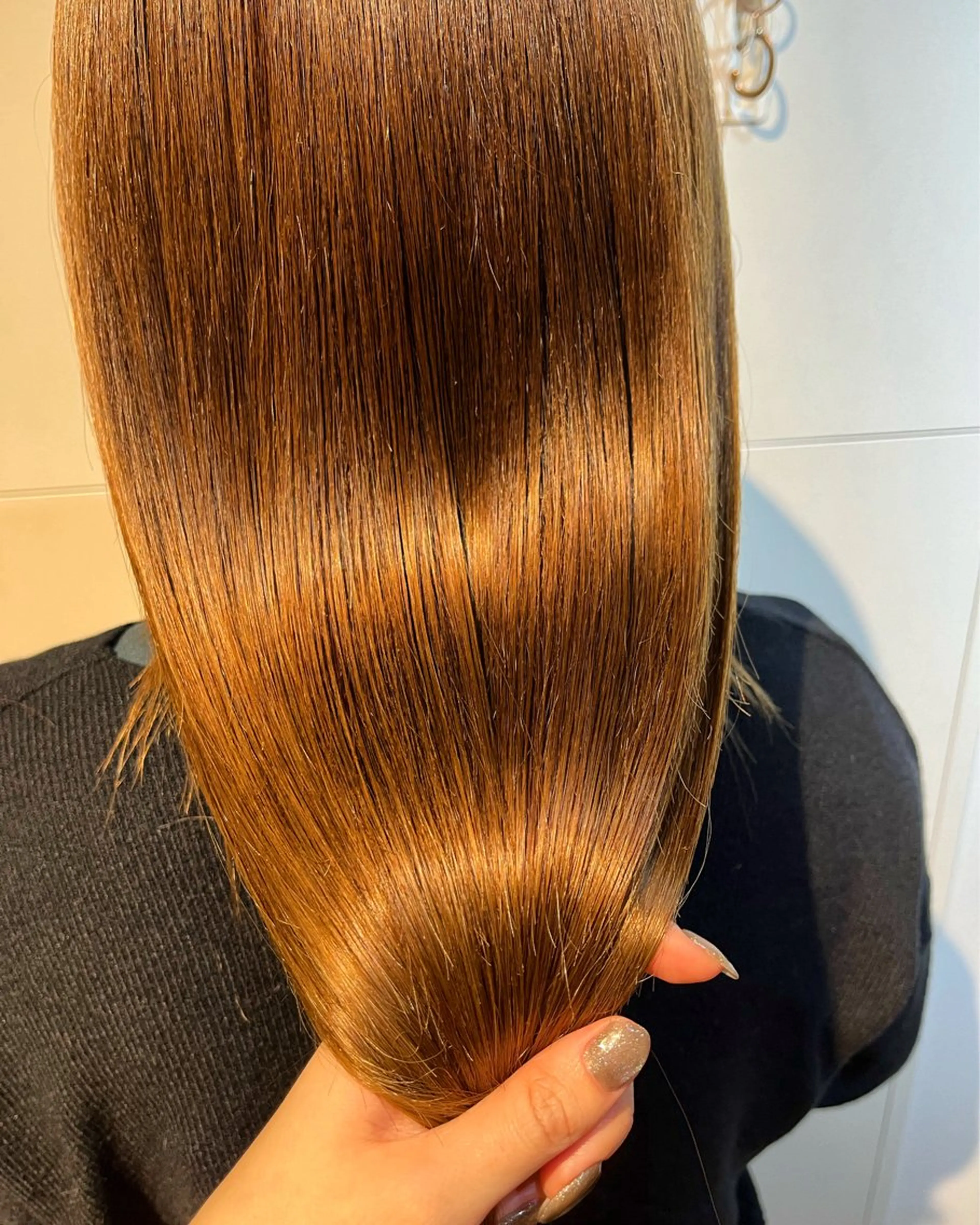 ロング ヘアカラー トリートメント カラー/ブリーチ 岸谷真幸のヘアスタイル