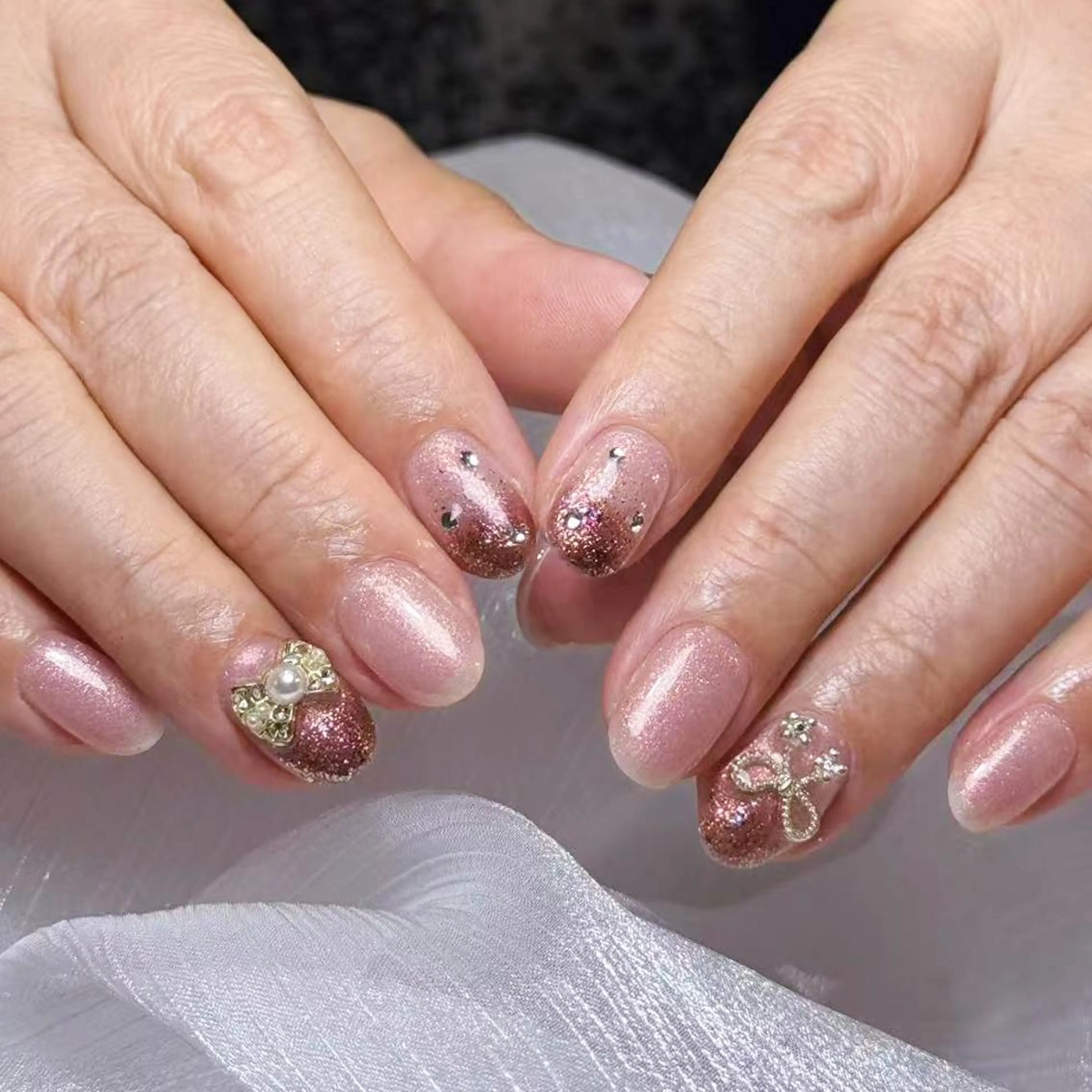 ネイル アートネイル オーロラネイル ガーリー キラキラネイル 韓国ネイル ハンドネイル DIAMOND Nail🥇のネイルデザイン
