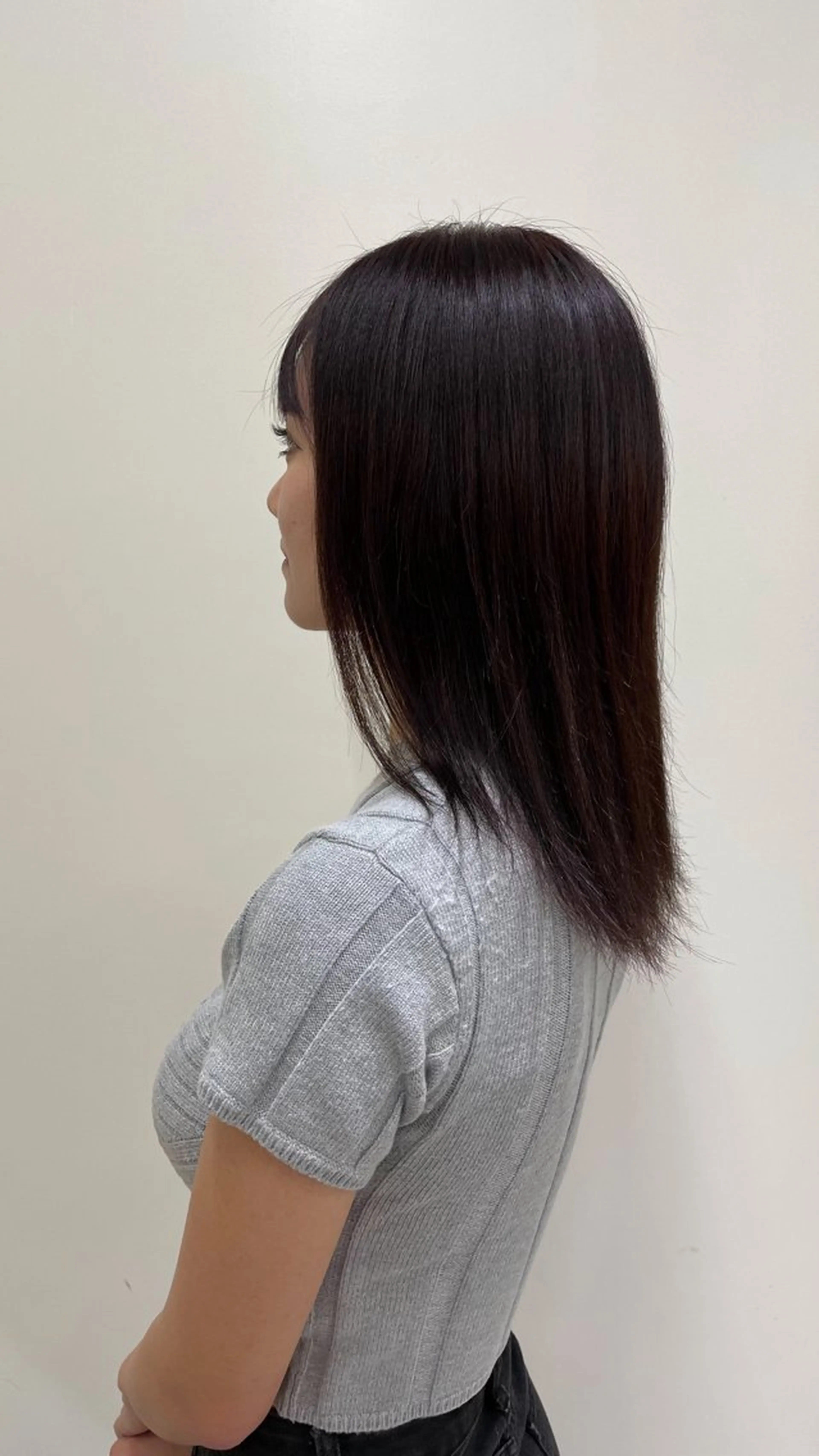 セミロング カラー ブリーチ ブリーチなしカラー 都築 あんずのヘアスタイル