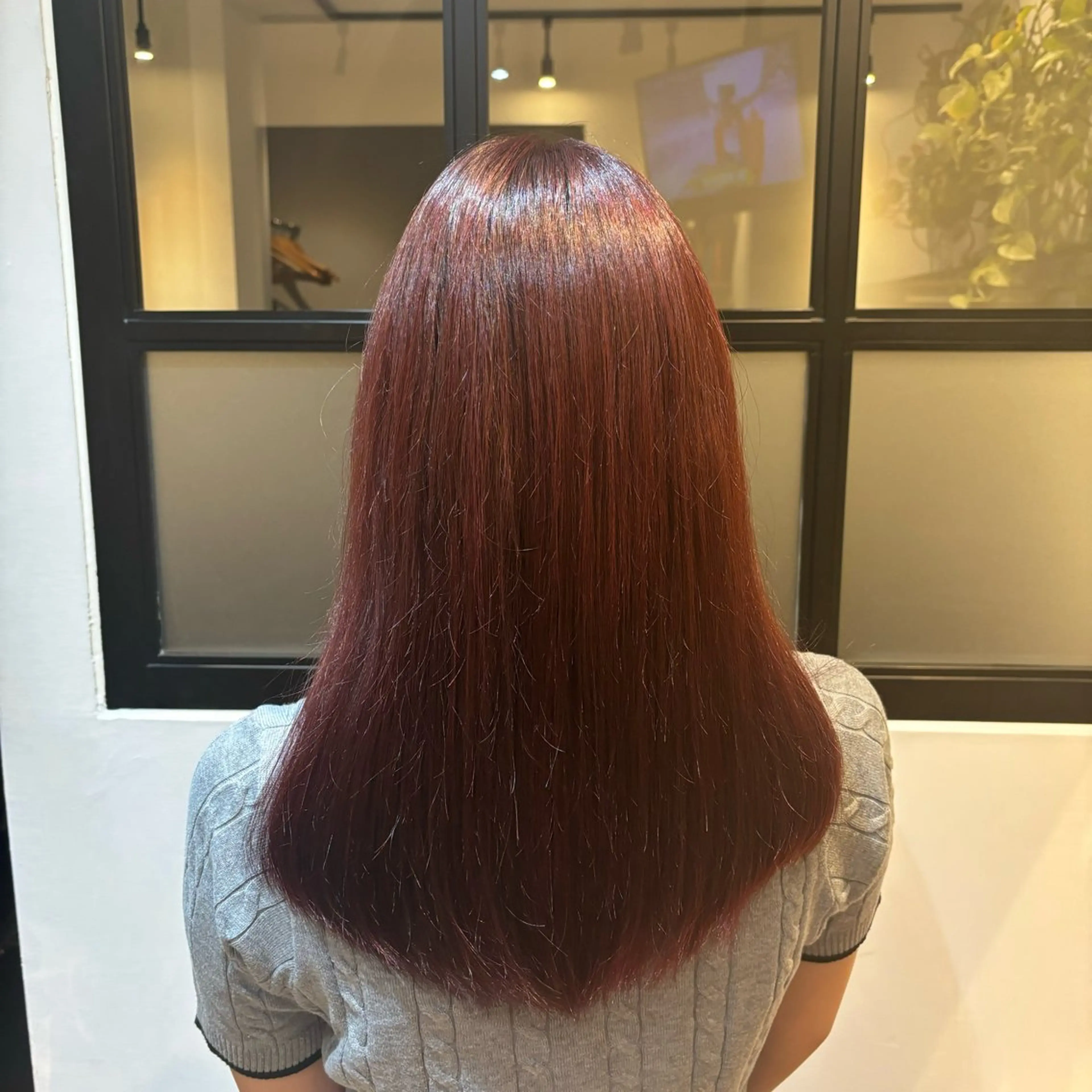 ロング カラー ピンクカラー レッドカラー ヘアカラー トリートメント Kiara ⭐️のヘアスタイル