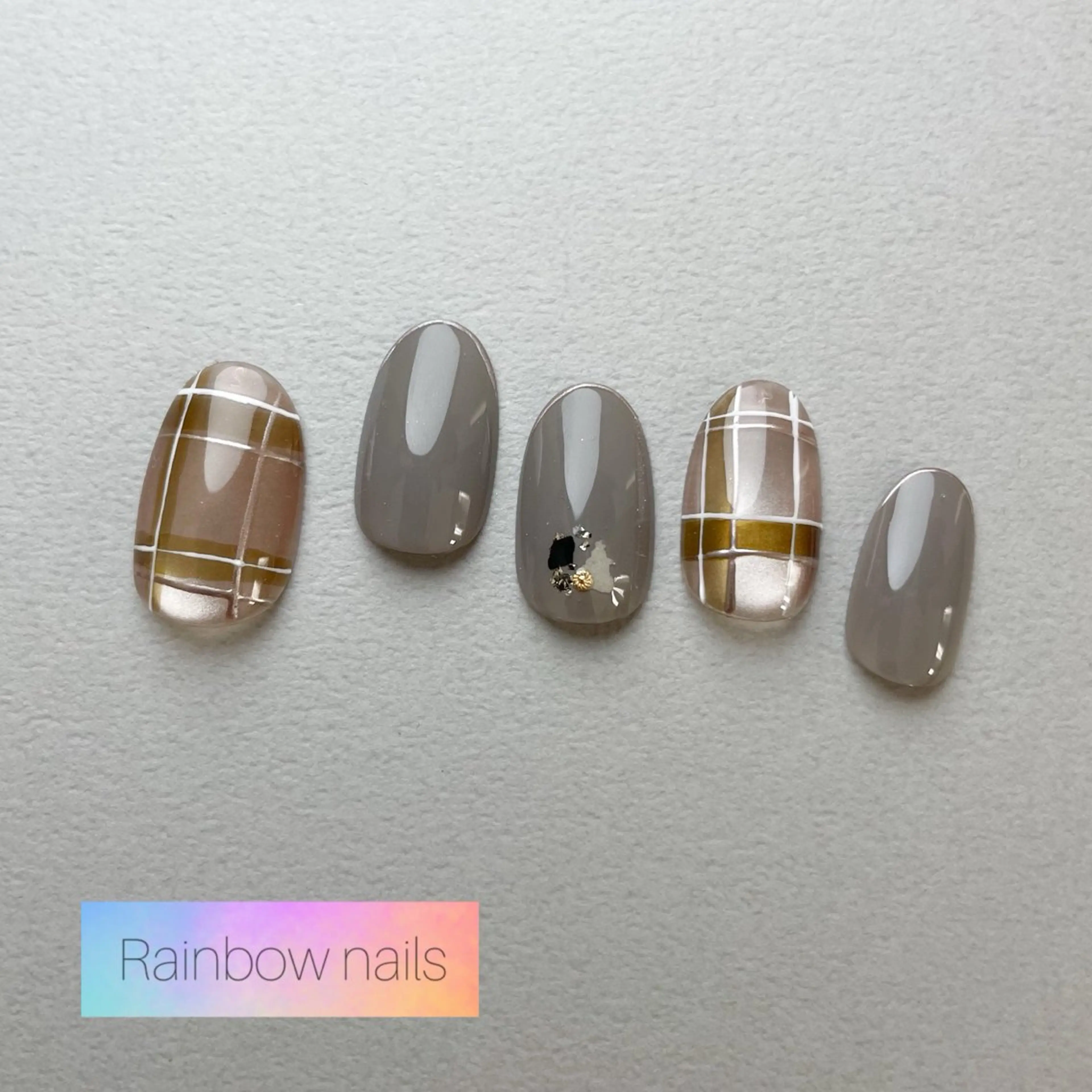 ネイル Rainbow nailsくろちゃんのネイルデザイン