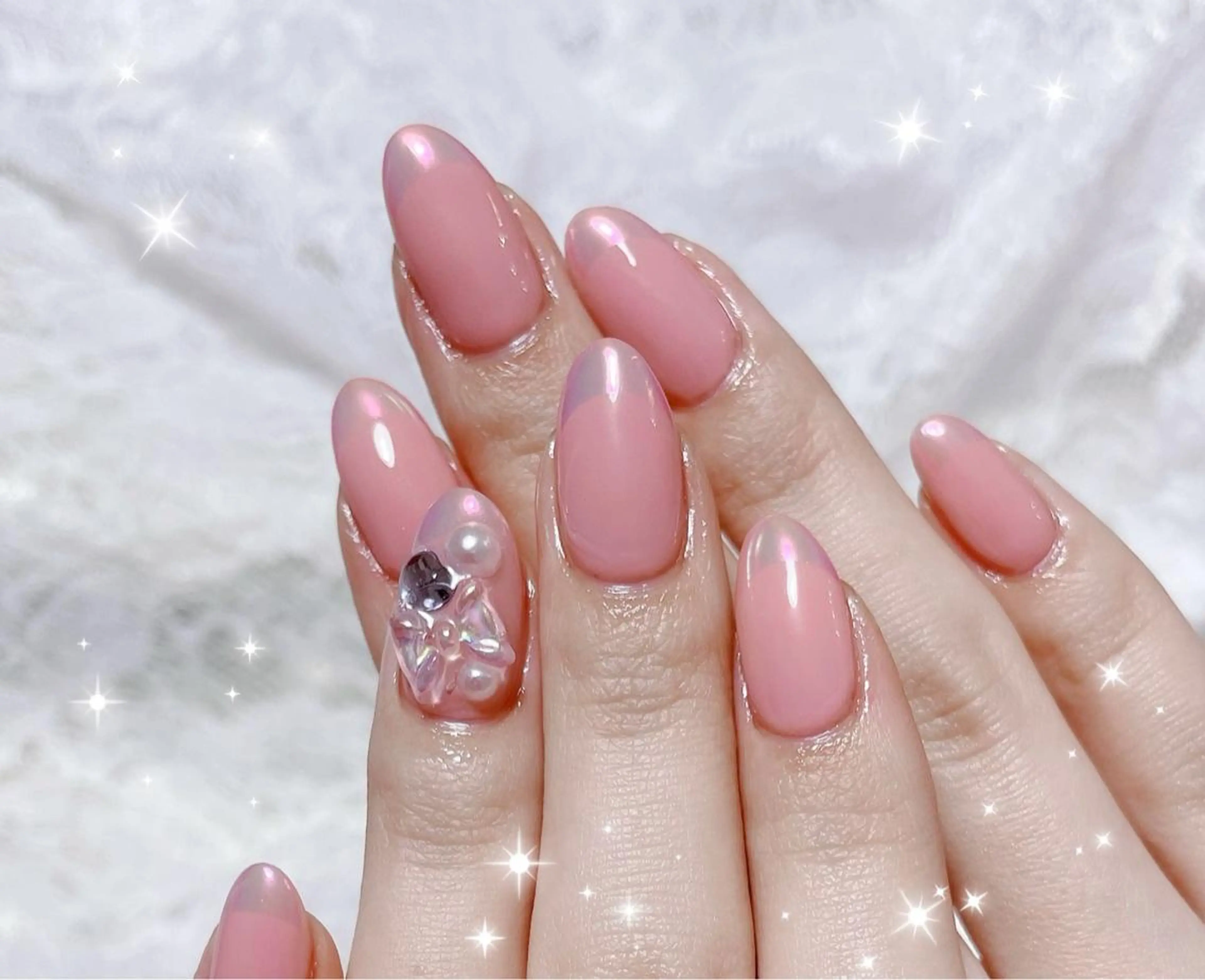 ネイル オーロラネイル フレンチネイル ハンドネイル FLARE NAIL フレアネイルのネイルデザイン