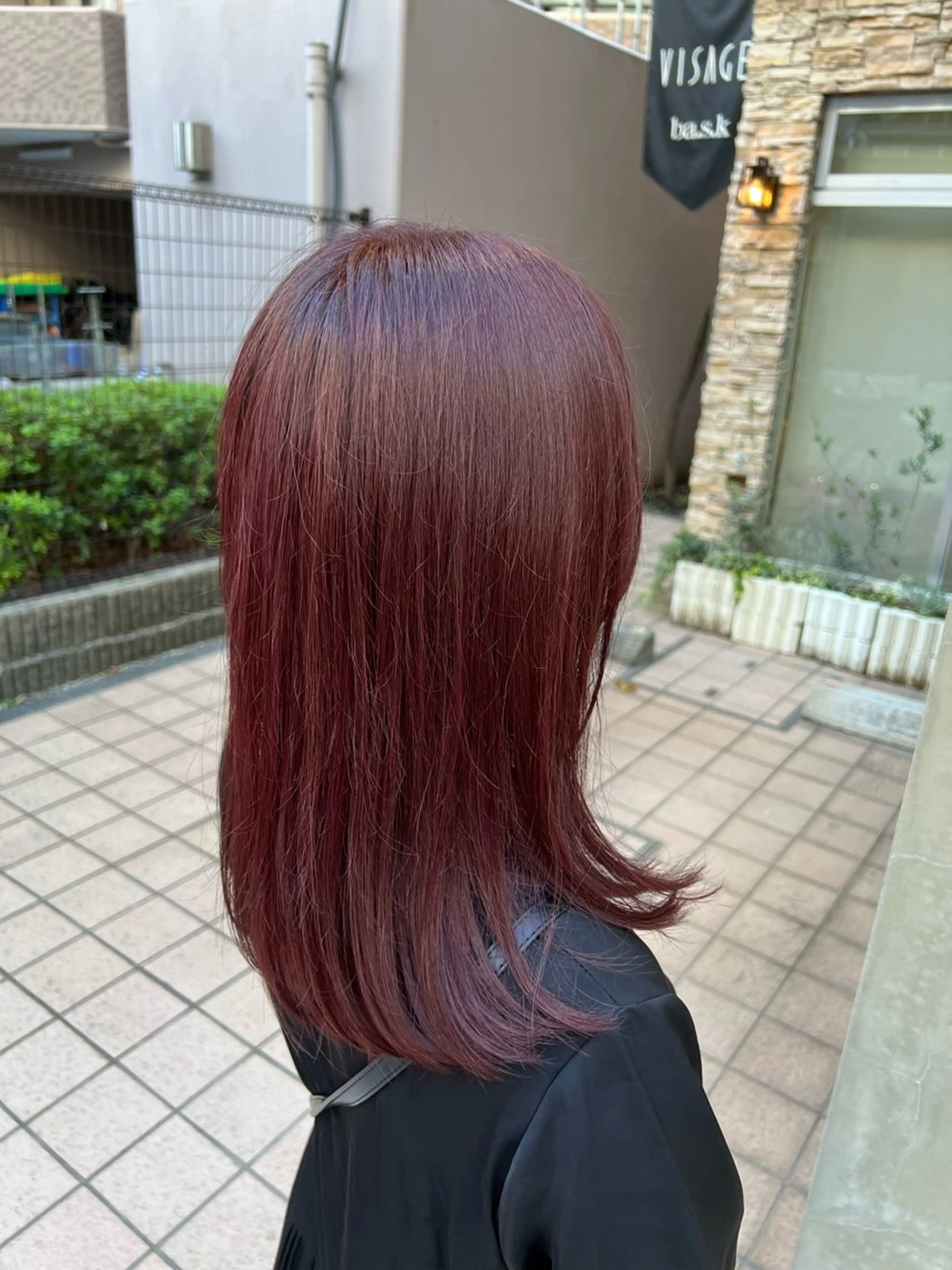 ミディアム カラー ブリーチ ボルドーカラー ピンクカラー 似合わせカット💙 いぐち しょうた💙のヘアスタイル