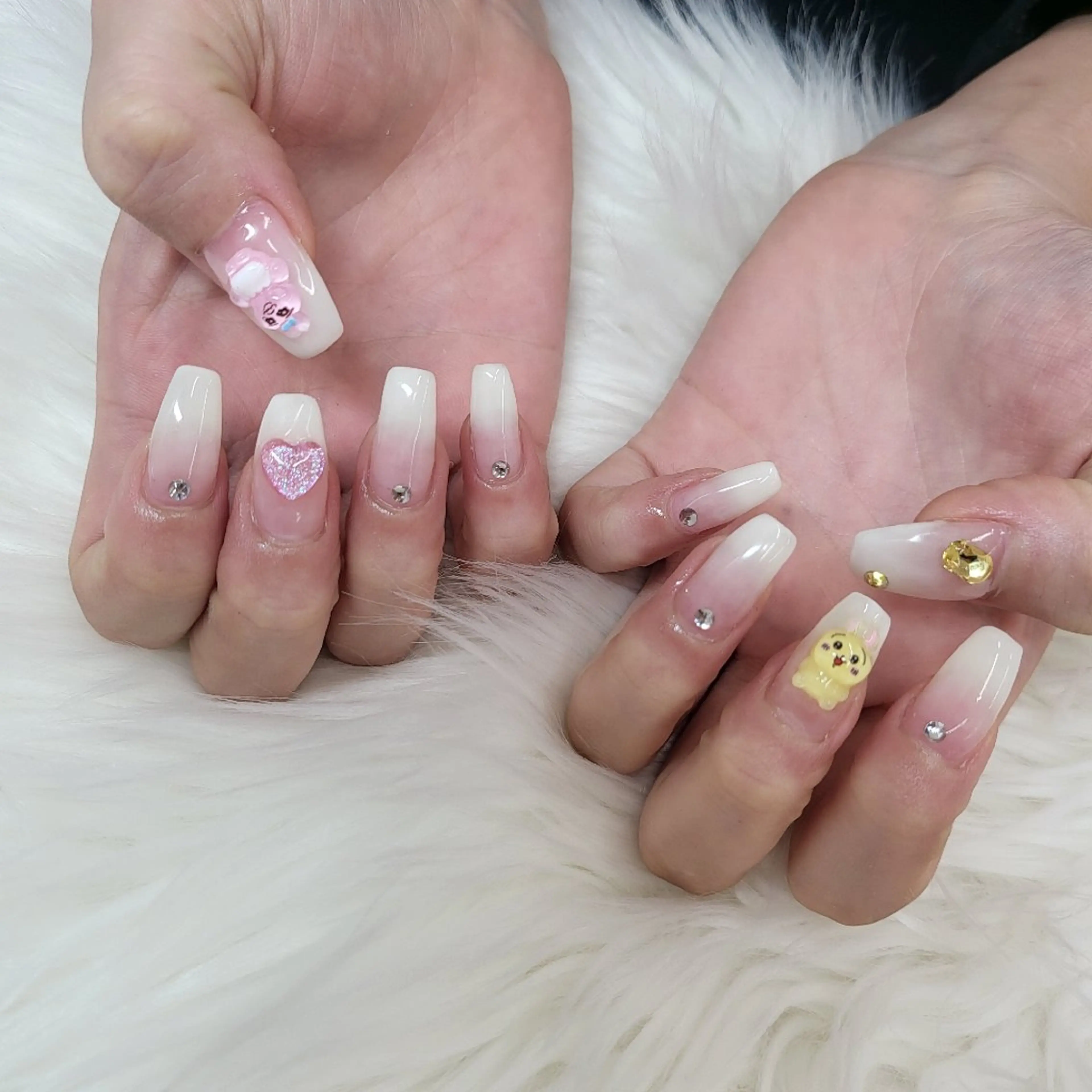 ネイル SalonBi / Aikaのネイルデザイン