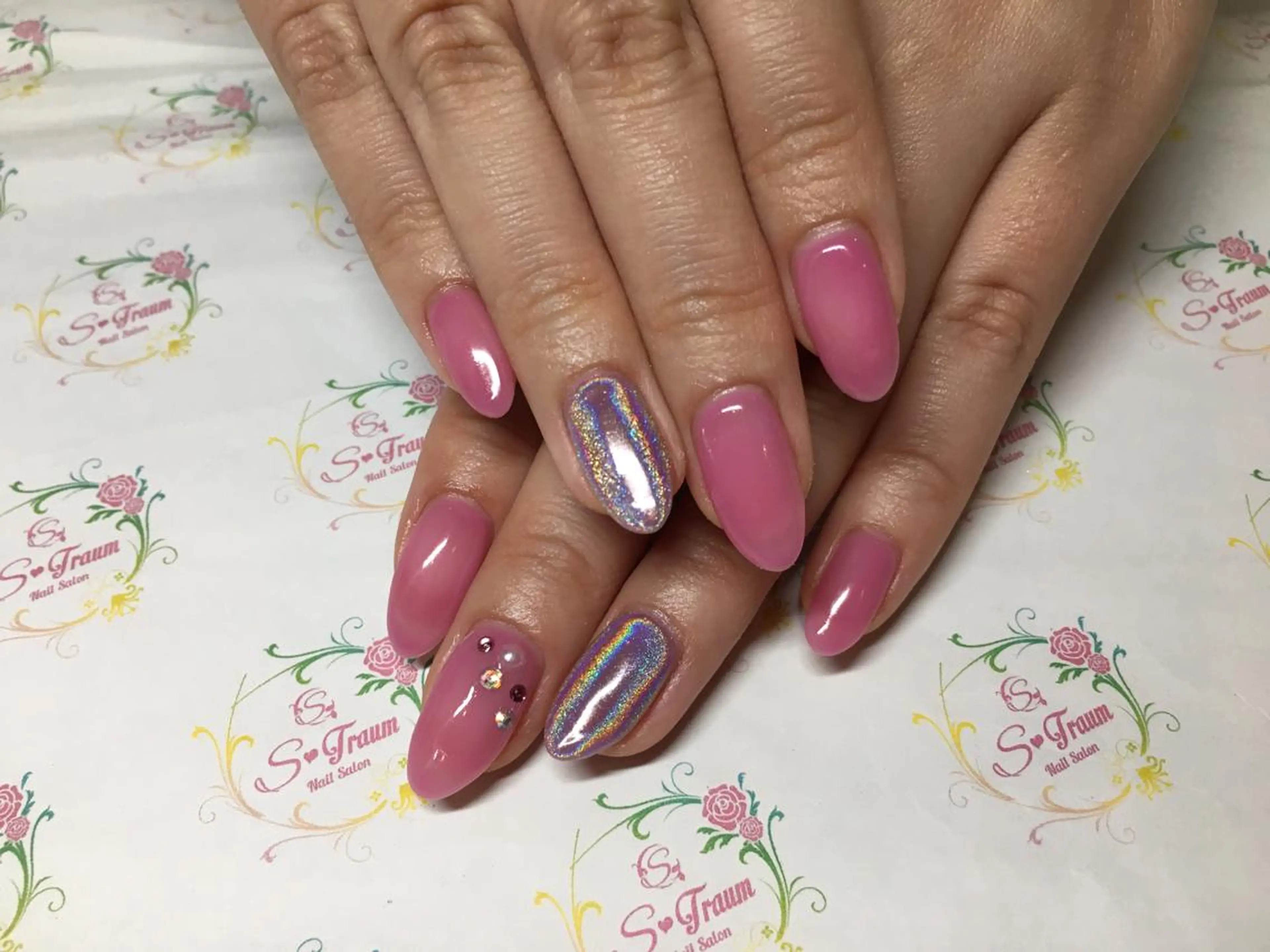 ネイル Nail Salon S-Traum所属・Nail Salon S-Traumのネイルデザイン