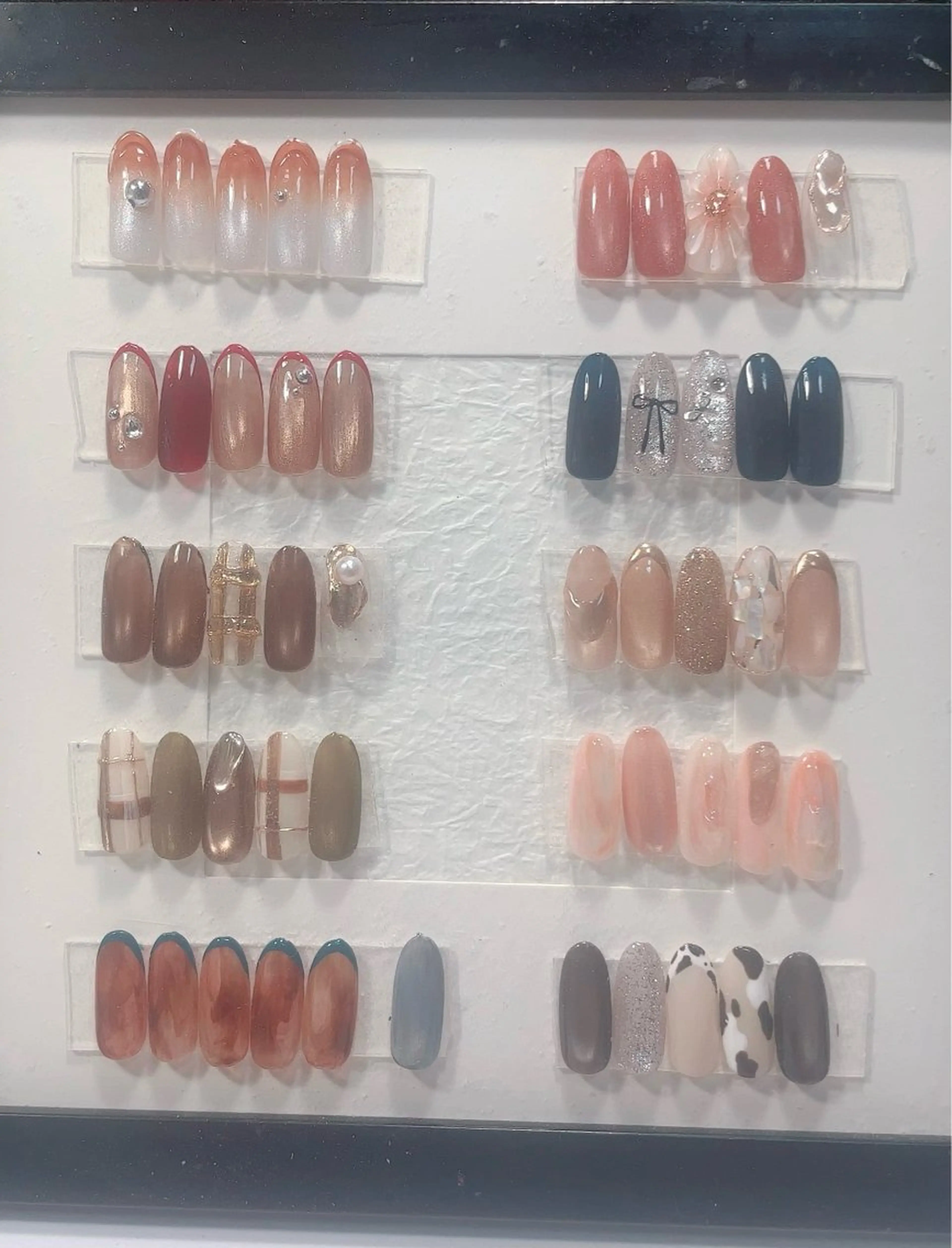 【オフなし】ハンド　限定アート　10種より選べて色変え可能　♡マグネットネイルもの写真