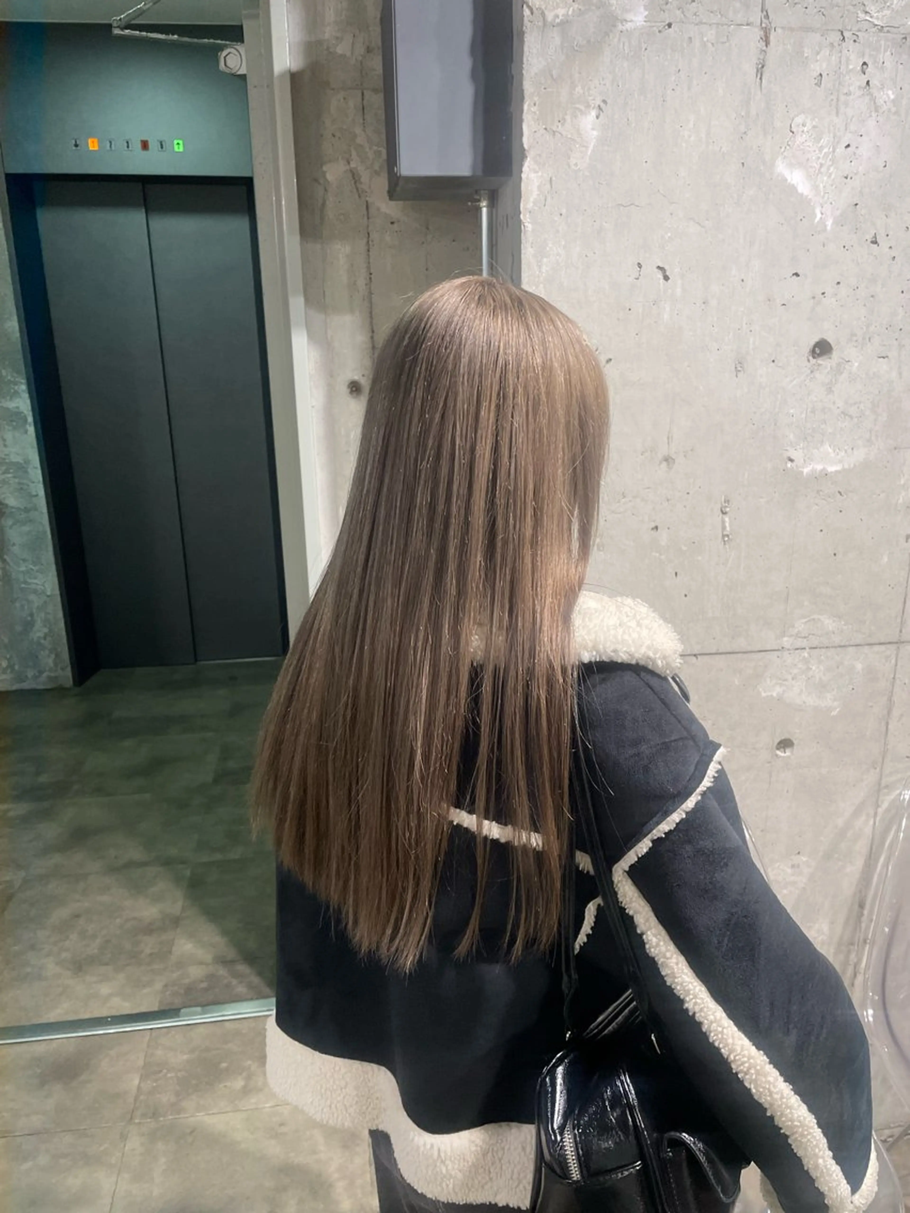 カラー ヘアカラー トリートメント ヘアセット 🤍ベージュ/透明感 韓国ヘア/まりん🤍のヘアスタイル