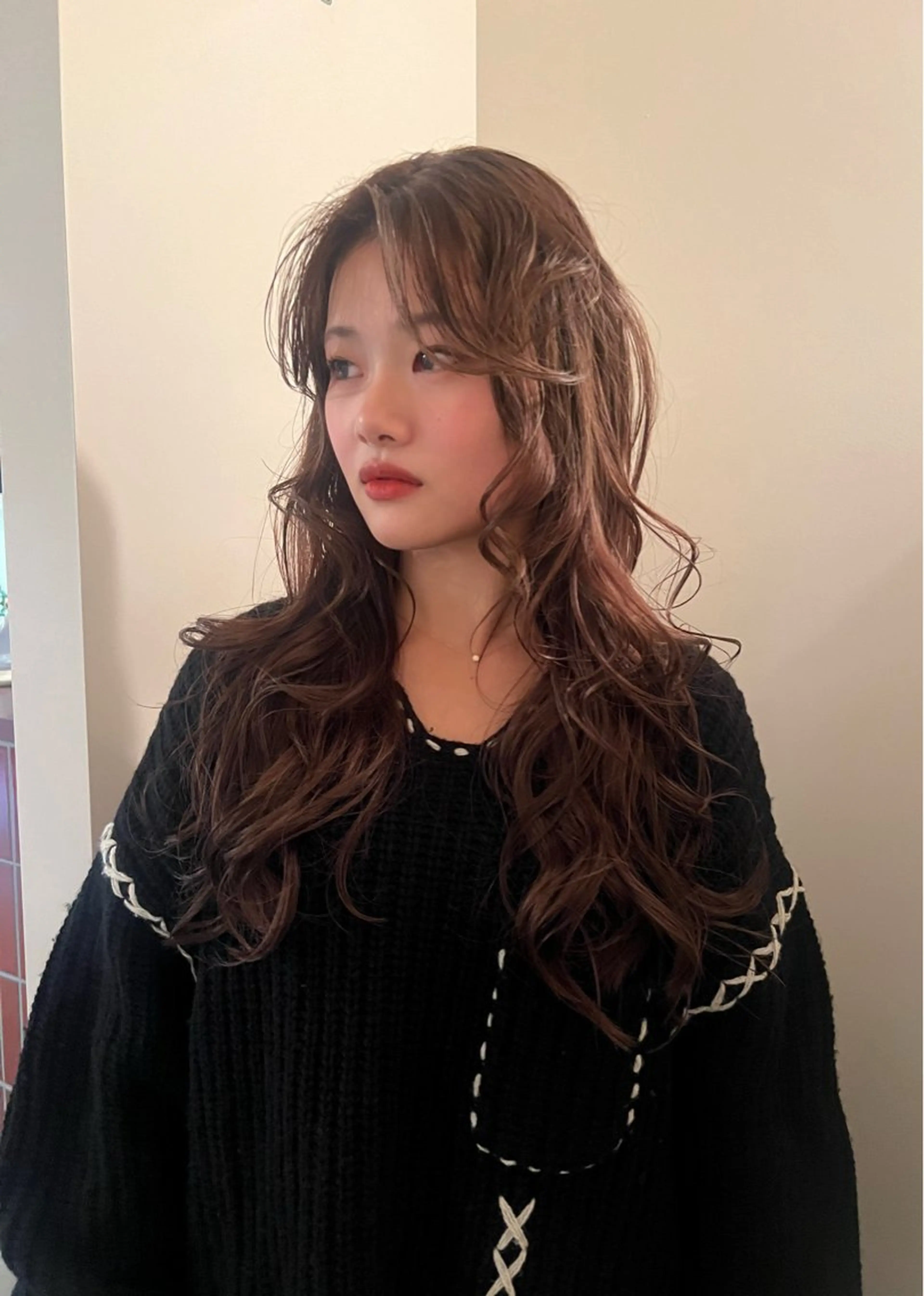 カラー 伊藤 美咲のヘアスタイル