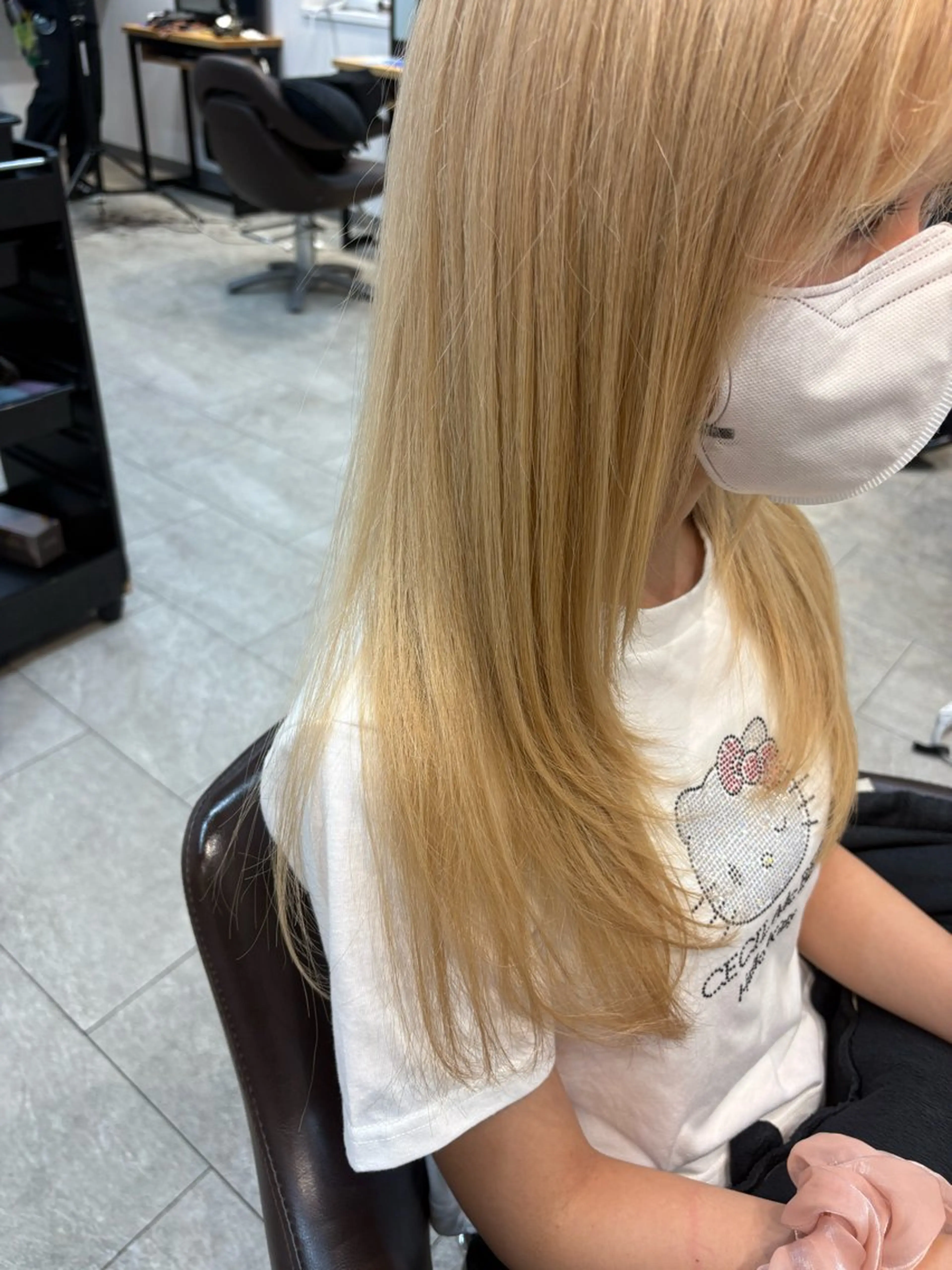ロング レイヤーカット neaf 六本木店所属・六本木🩷ハイライト 望月彩音のヘアスタイル
