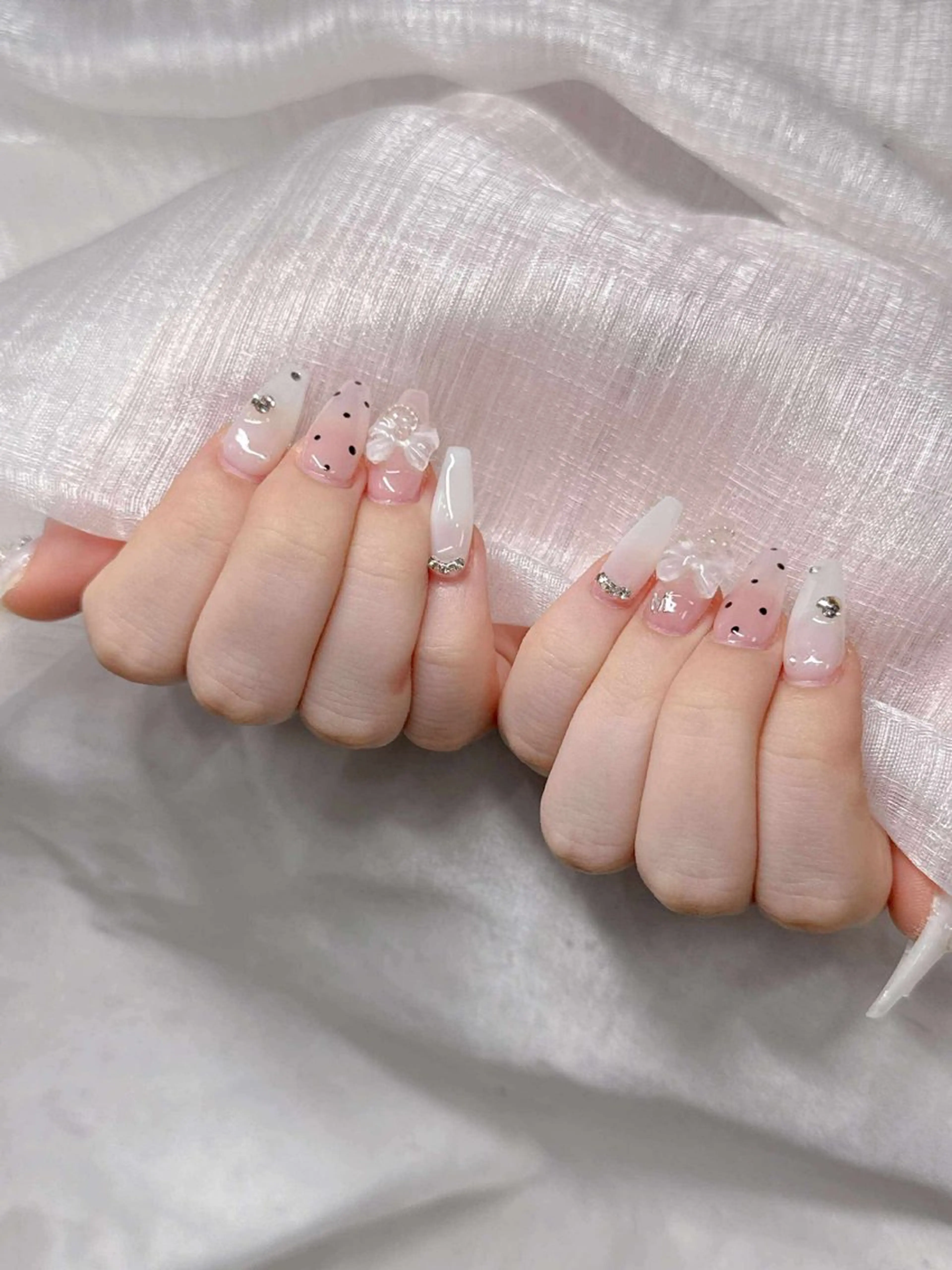 ネイル ハンドネイル Lee Nailsのネイルデザイン