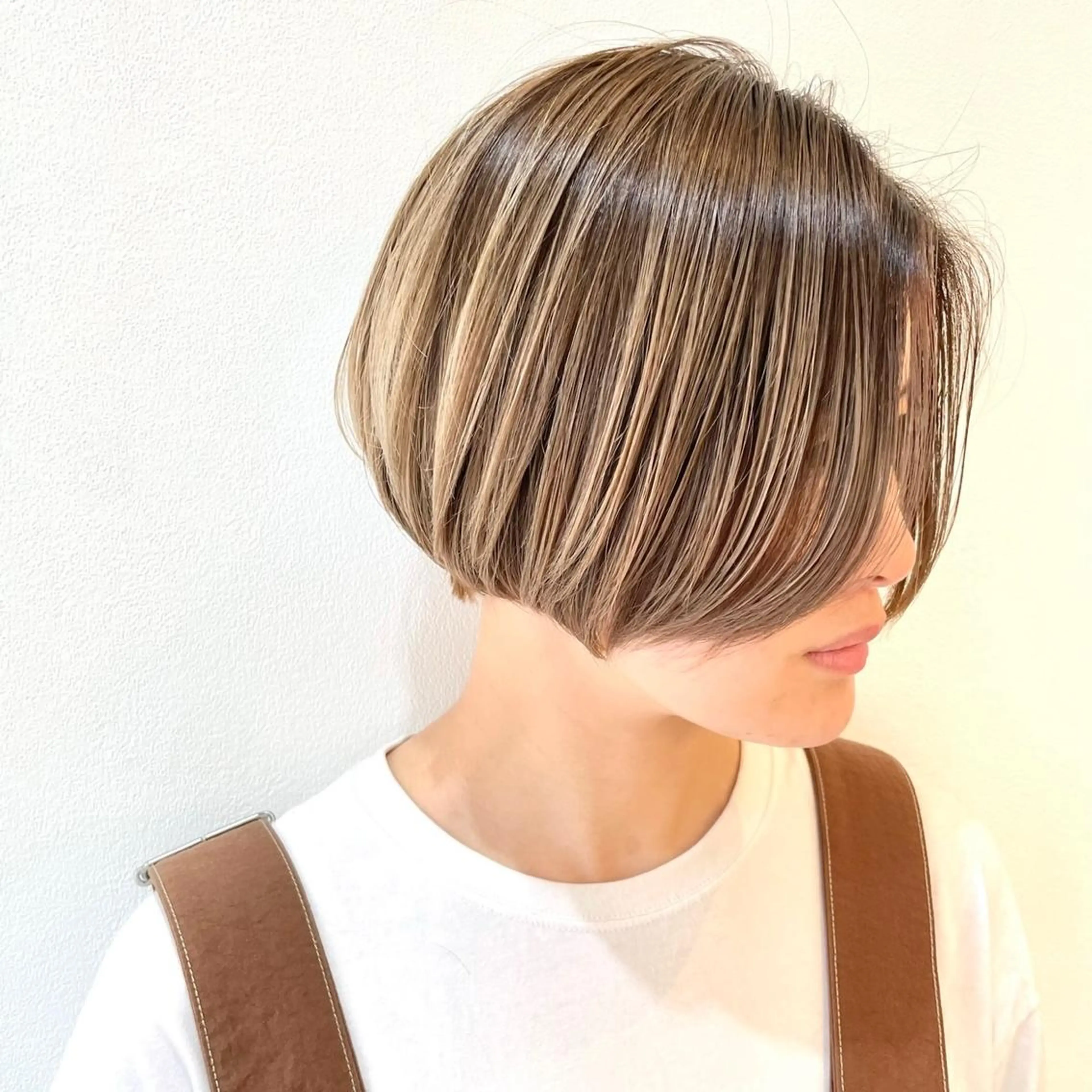 ショート カラー ショートボブ ボブ ショートヘア ブリーチ/縮毛矯正/ ボブ特化/よしきのヘアスタイル