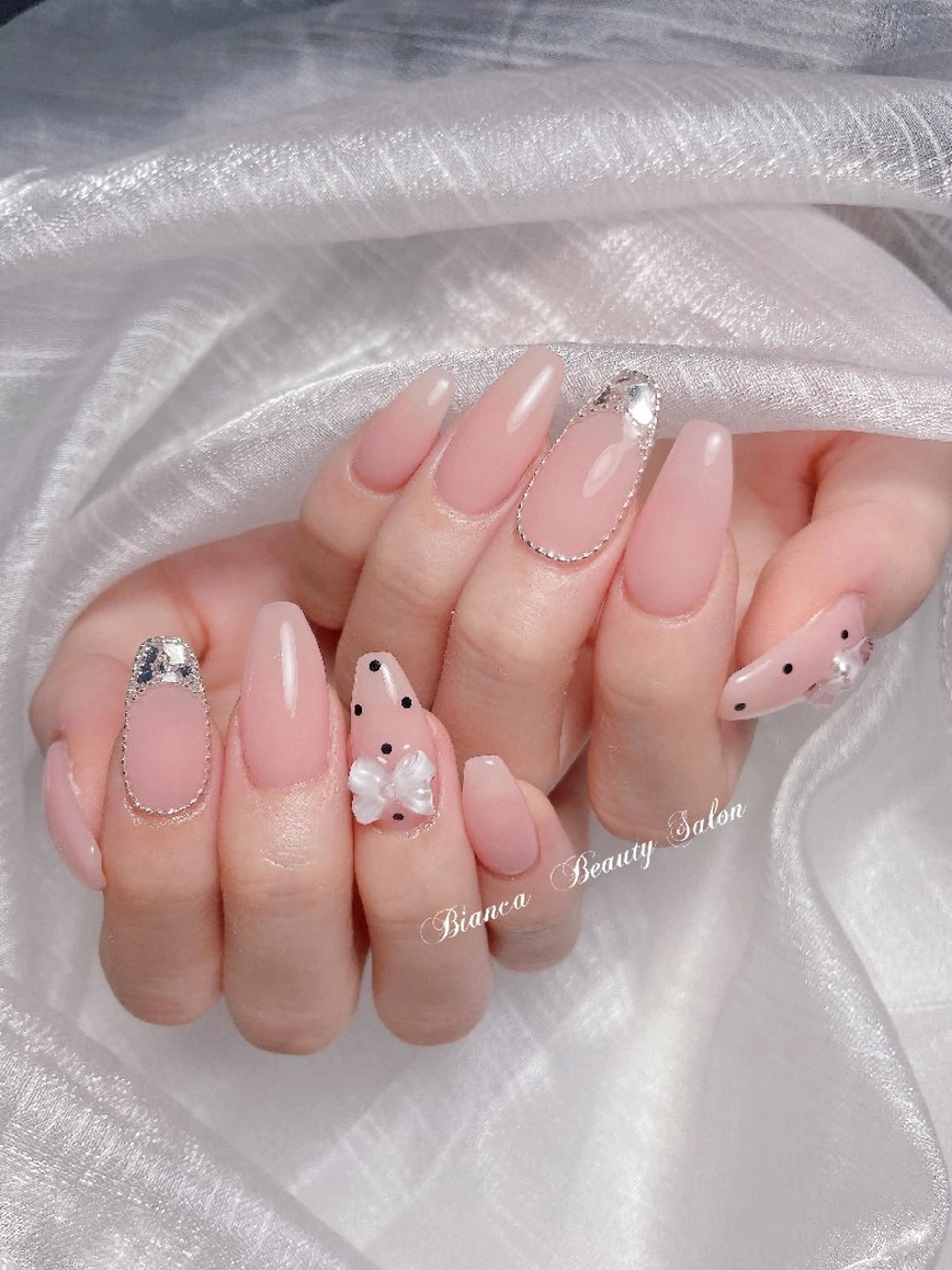 ネイル オフィスネイル ハンドネイル ハンドケア Bianca 大山のネイルデザイン