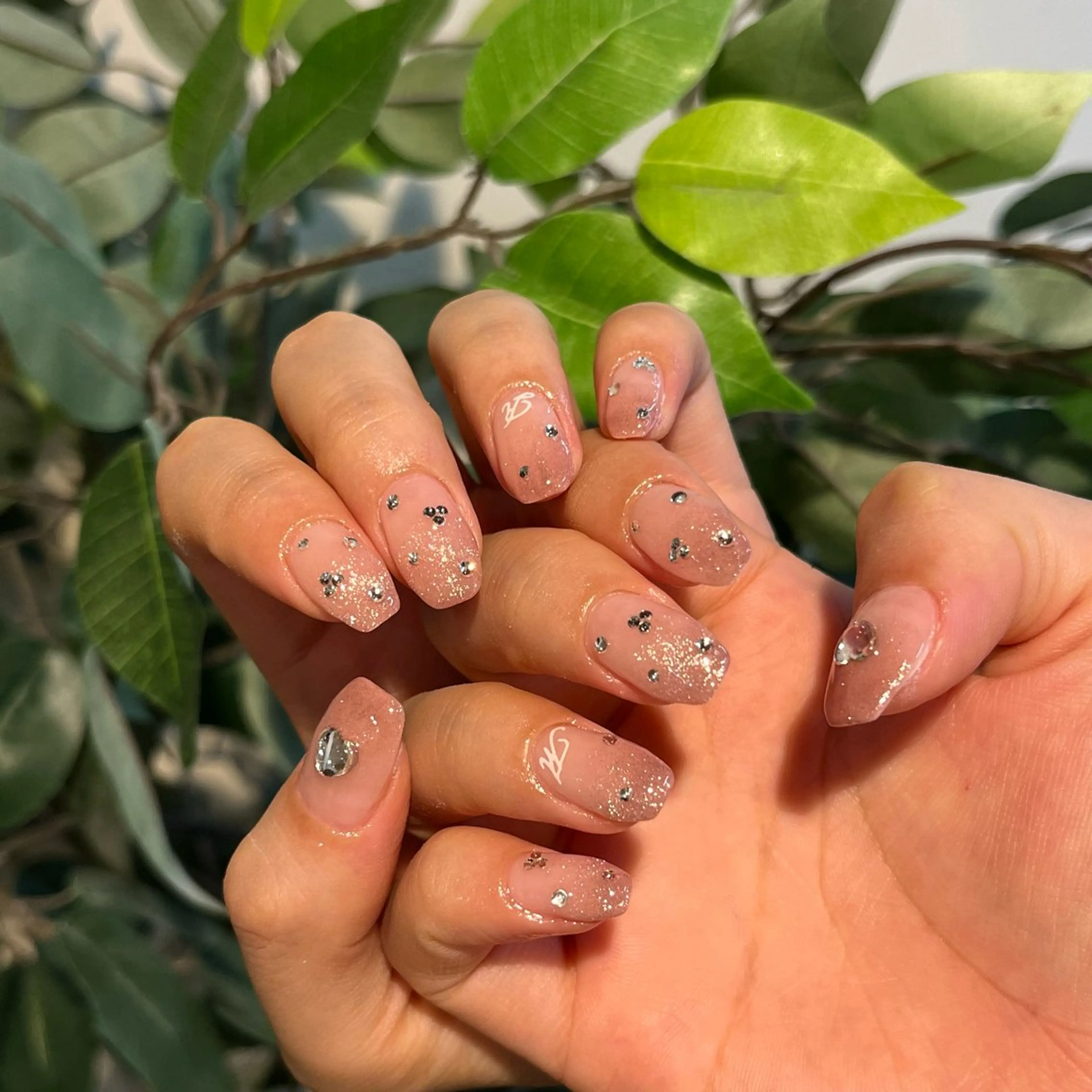 ネイル ハンドネイル 🌿BLITZ 🦋笠原雪音🦋のネイルデザイン
