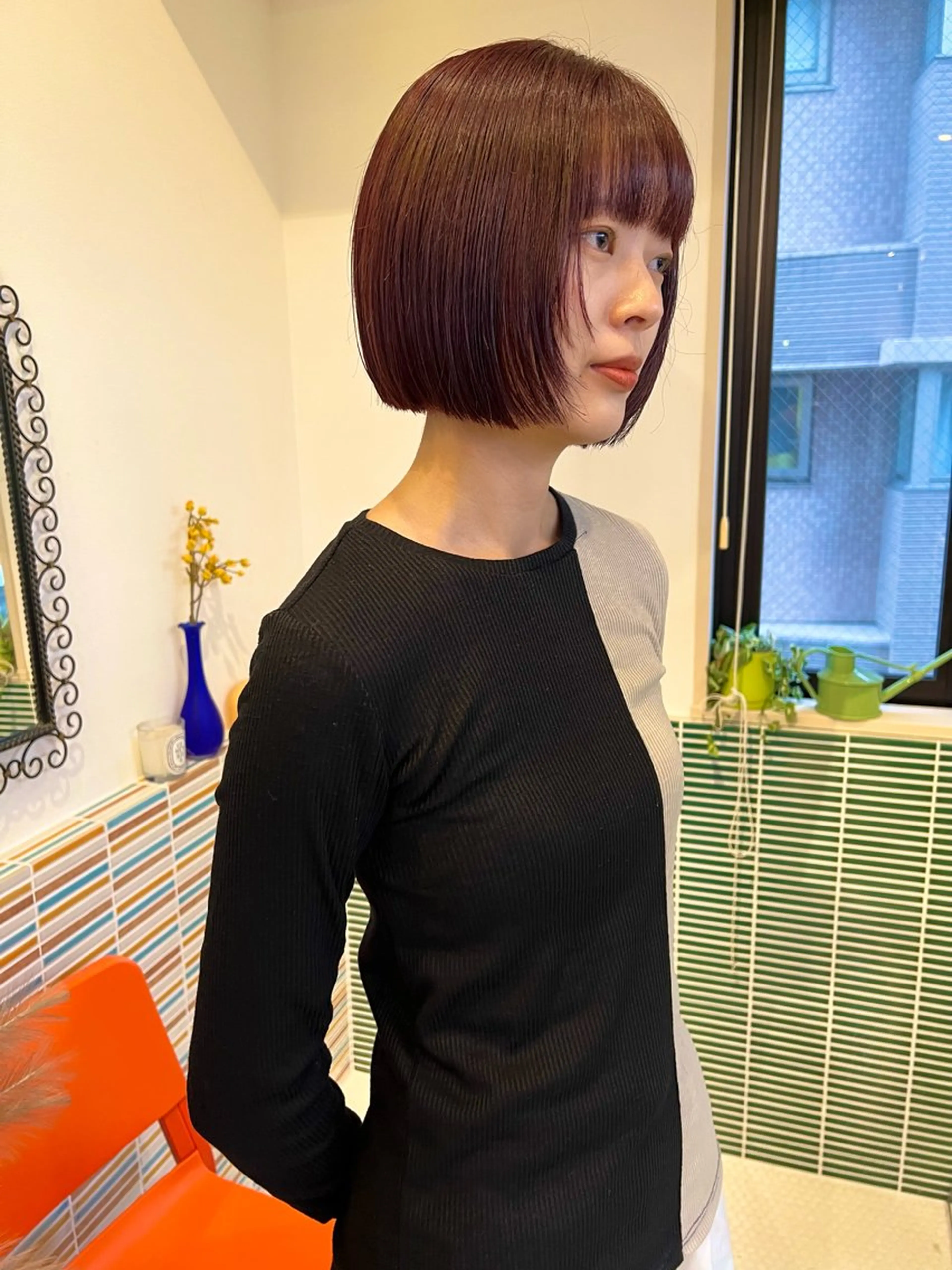 ショート ミルクティーベージュ outaのヘアスタイル