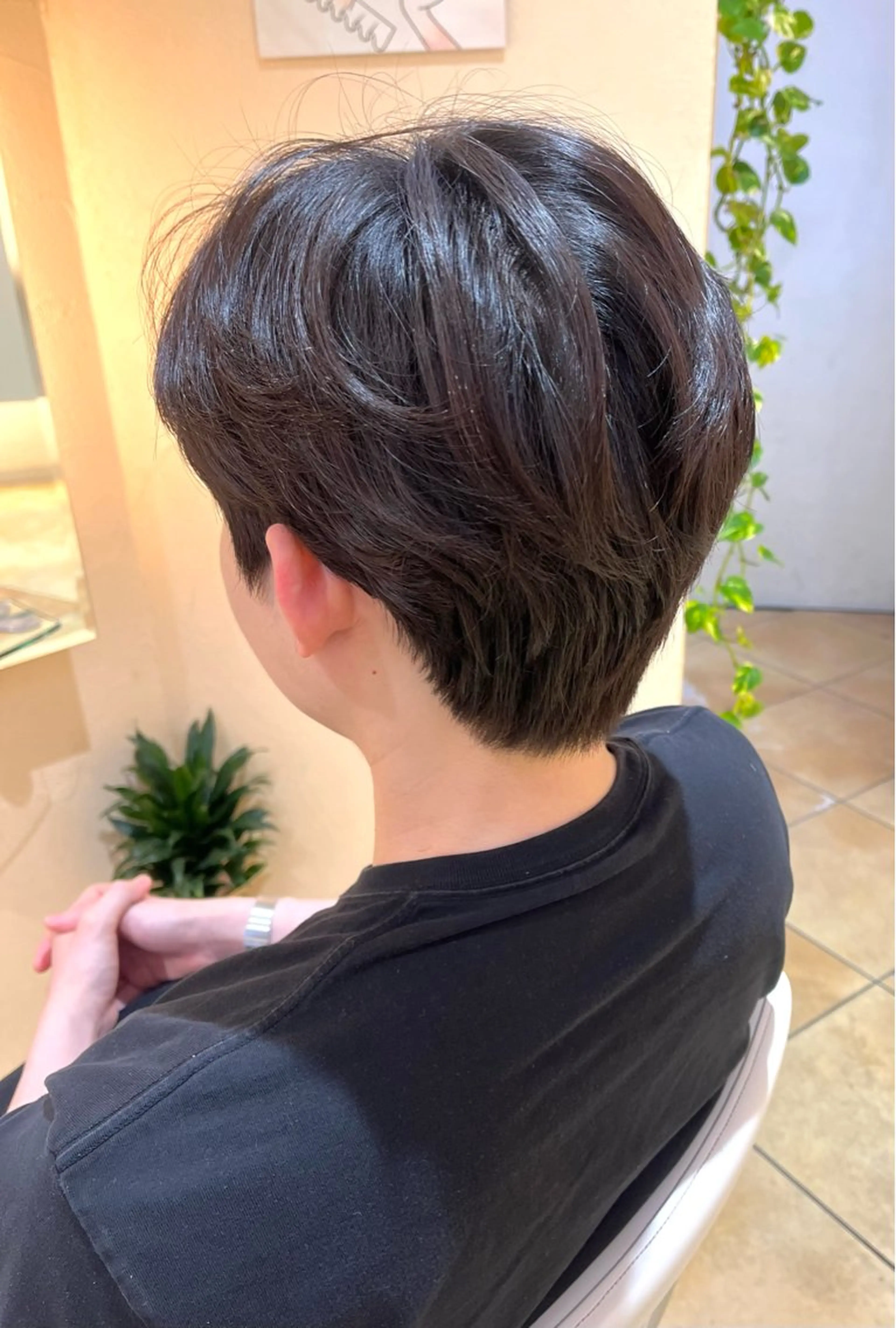 ショート パーマ メンズ ダウンパーマ メンズパーマ ショートヘア カット パーマ メンズパーマ特化 外山　健太のヘアスタイル